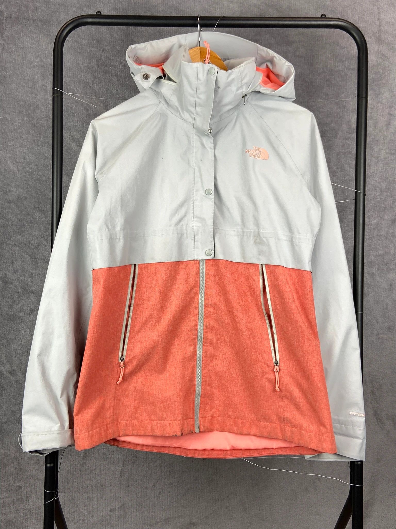 The North Face The North Face white pink DryVent windbreaker M Size US M / EU 48-50 / 2 - 1 Thumbnail