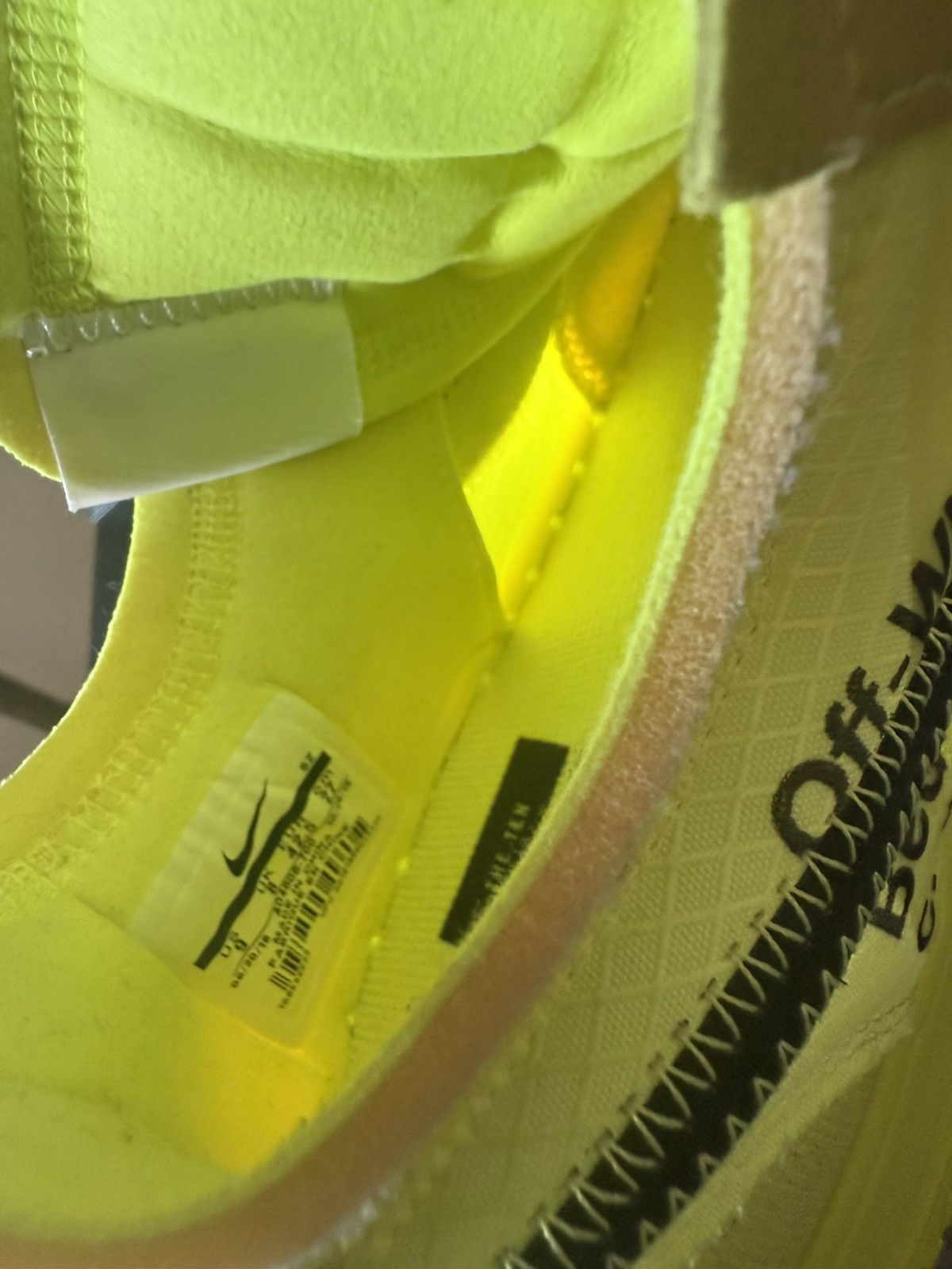 Off-White Nike Air Force 1 Low Off-White Volt Size US 9 / EU 42 - 9 Thumbnail