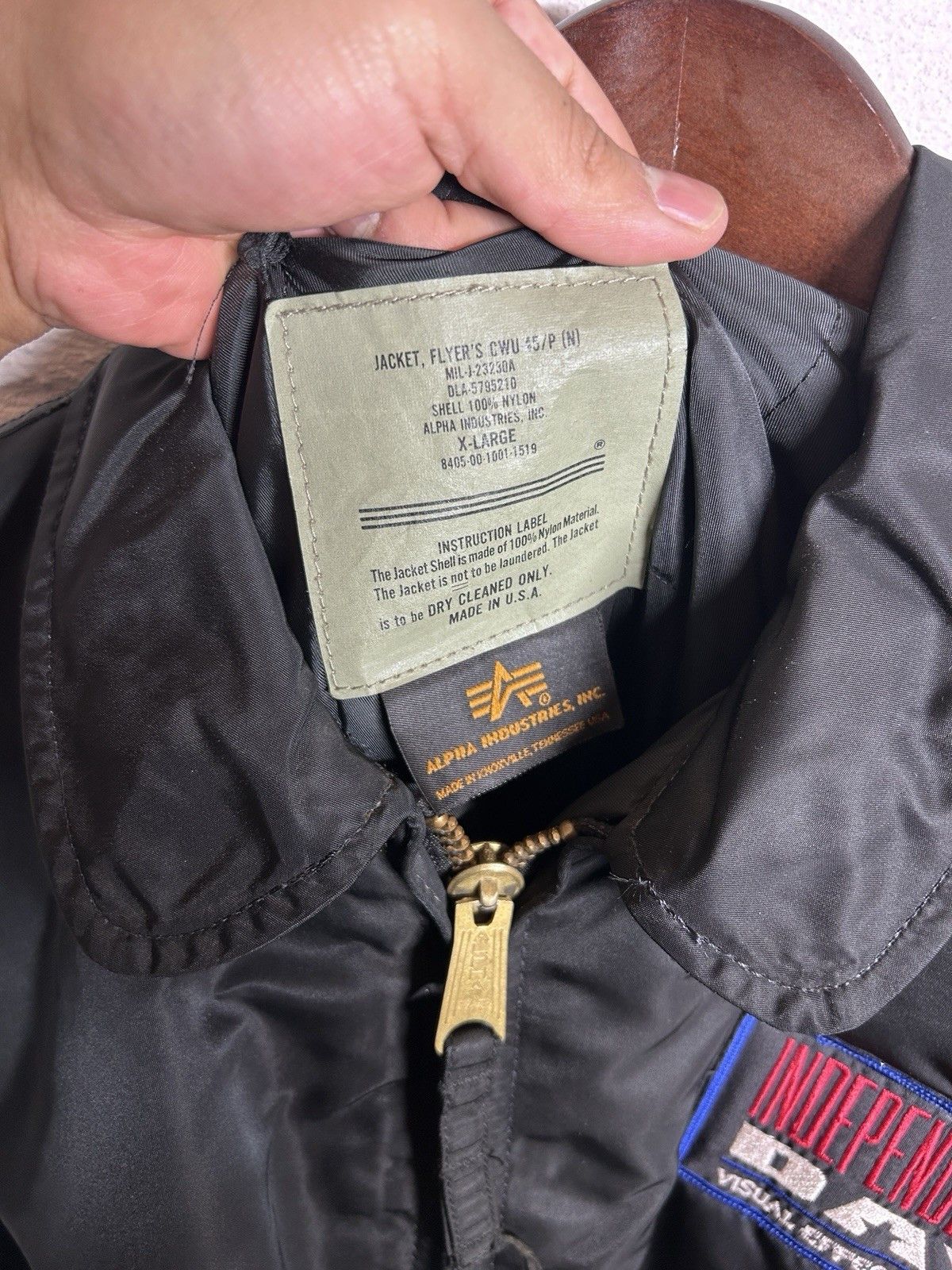 Alpha Industries VTG 1995 Independence Day 4 Movie Visual Effects Crew Jacket Size US XL / EU 56 / 4 - 8 Thumbnail