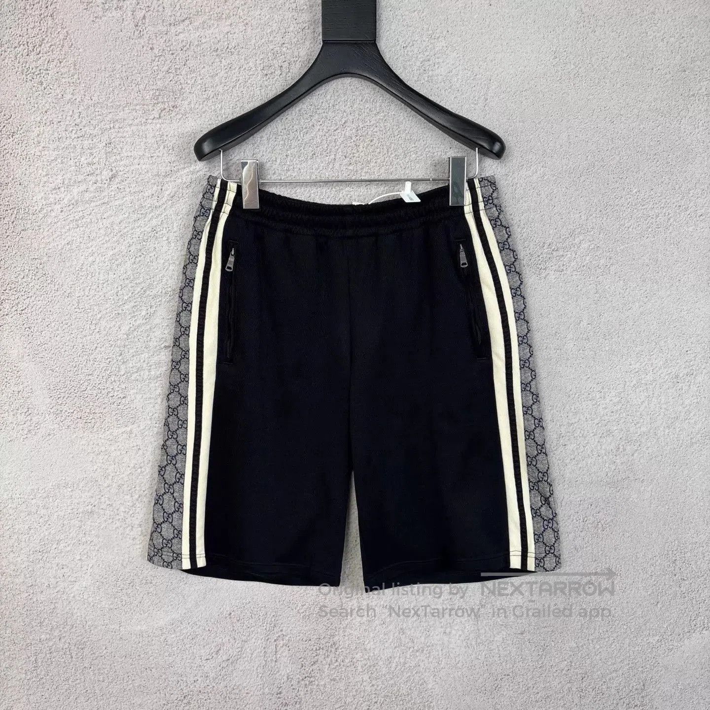 Gucci Black Shorts with Patterned Side Stripes. Size US 30 / EU 46 - 1 Thumbnail