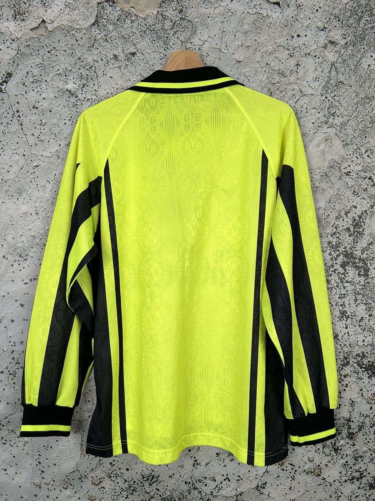 Nike Vintage Borussia Dortmund 90s Rare Nike Soccer Jersey Hype Size US S / EU 44-46 / 1 - 4 Thumbnail