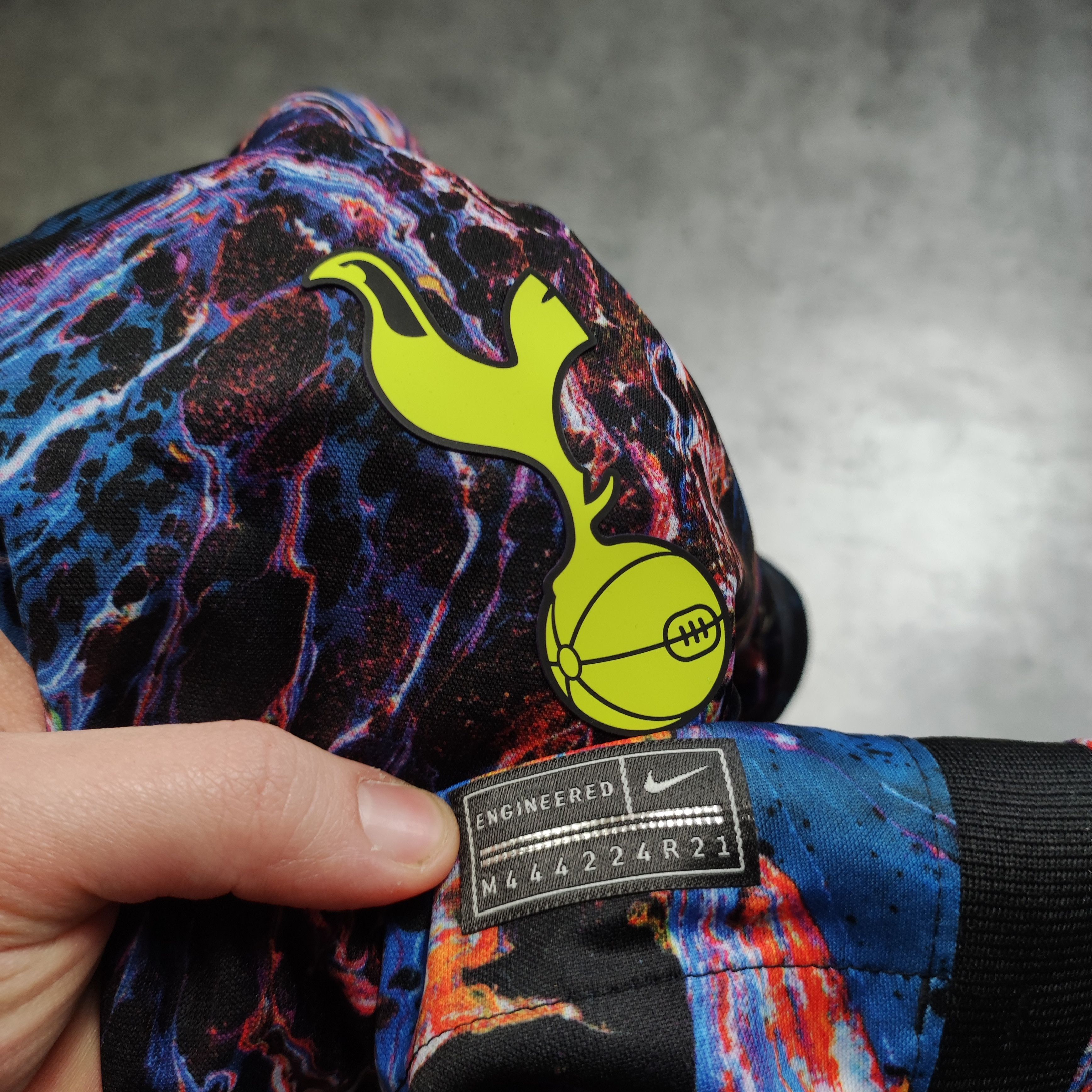 Designer × Nike RARE Football Nike x Tottenham London Away 2021 Jersey Size US XL / EU 56 / 4 - 5 Thumbnail