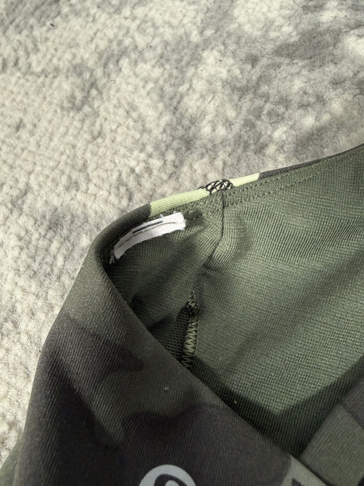 Lululemon Lululemon Green Camo Energy Sports Bra Size M / US 6-8 / IT 42-44 - 6 Thumbnail
