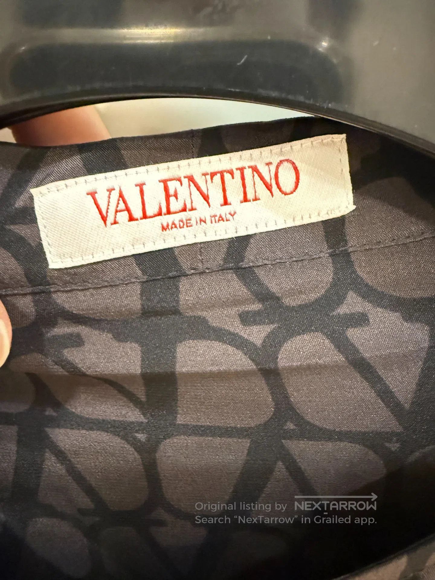 Valentino Valentino Silk Logo Print Shirt. Size US M / EU 48-50 / 2 - 3 Thumbnail
