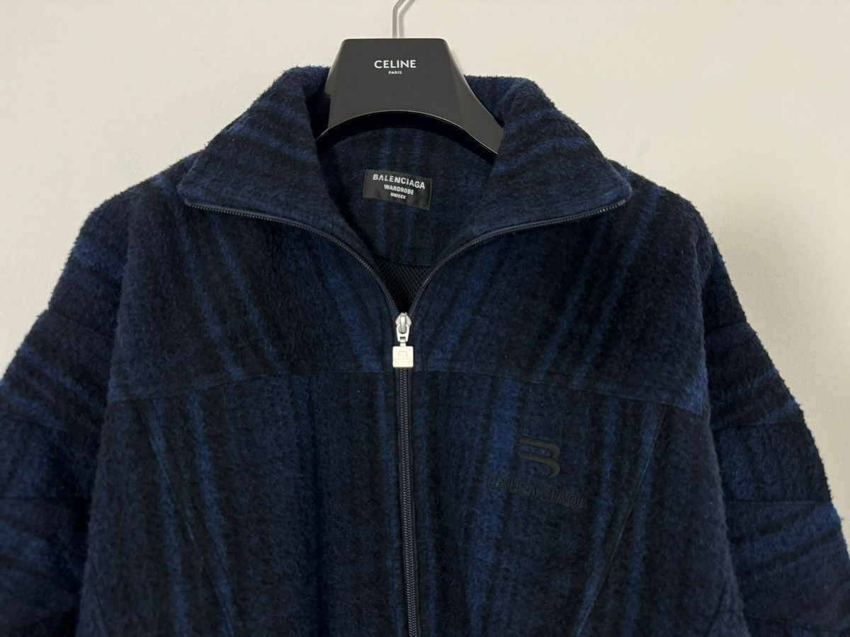 Balenciaga FW21 *rare* Vintage Check Wool Tracksuit Sporty B Size US M / EU 48-50 / 2 - 11 Thumbnail