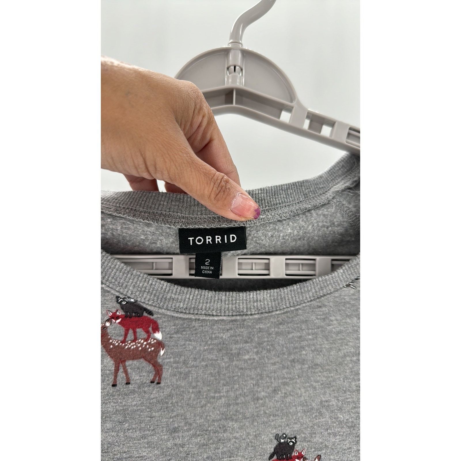 Other Torrid Holiday Gray Pullover Sweatshirt animal Novelty Print Size XXL / US 16-18 / IT 52-54 - 4 Thumbnail