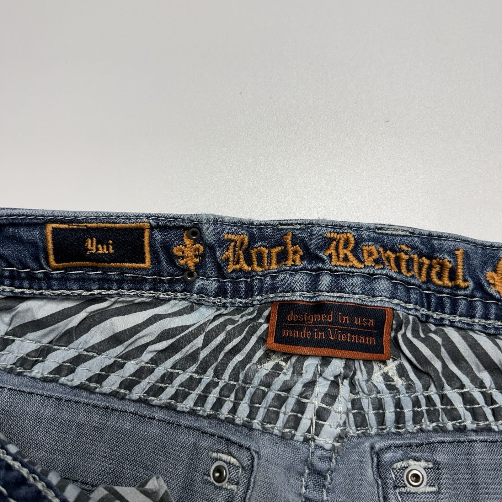 Rock Revival Rock Revival Jeans Womens 30 Blue Yui Easy Straight Rhinesto Size 30" / US 8 / IT 44 - 9 Thumbnail