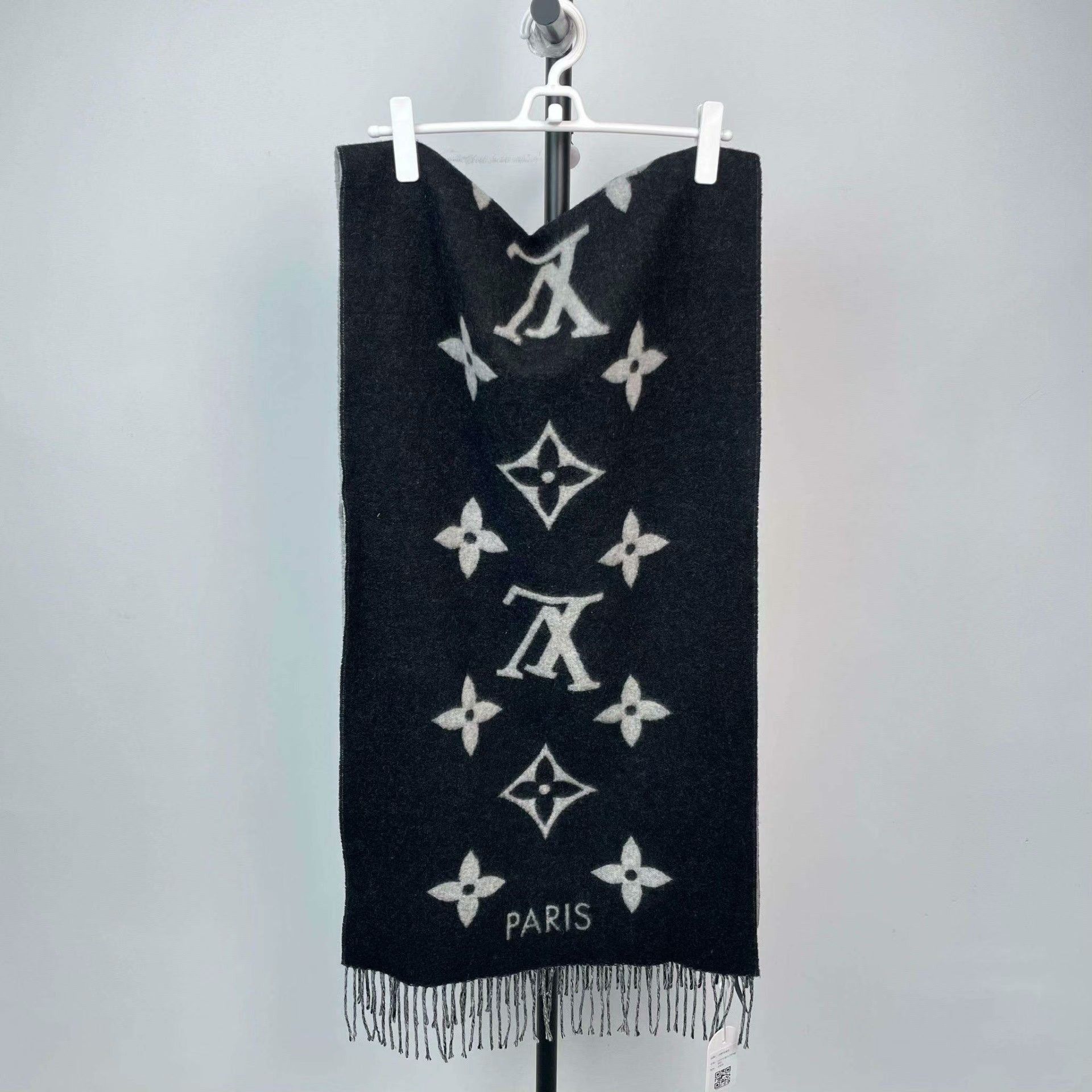 Louis Vuitton Louis Vuitton Wool Multi Scarf XS Men Size ONE SIZE - 1 Thumbnail