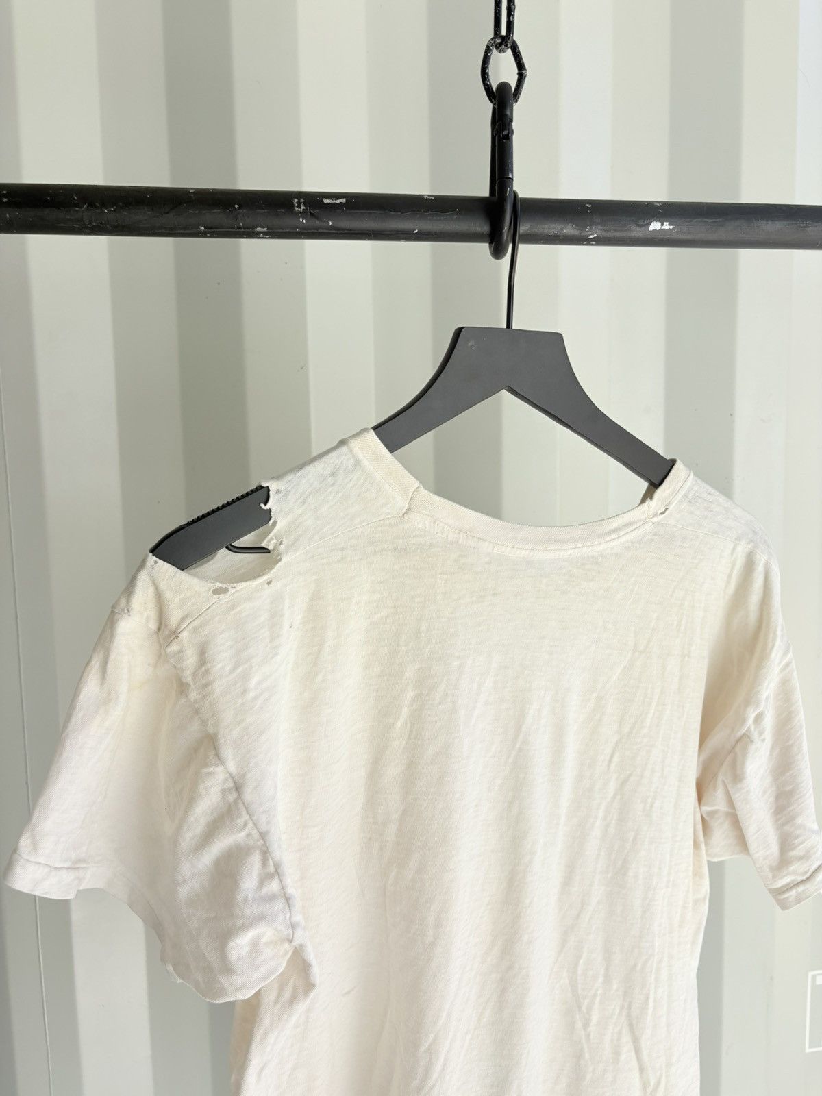Vintage Thrashed Faded Distressed Shirt Grunge Band Thin Size US L / EU 52-54 / 3 - 6 Thumbnail