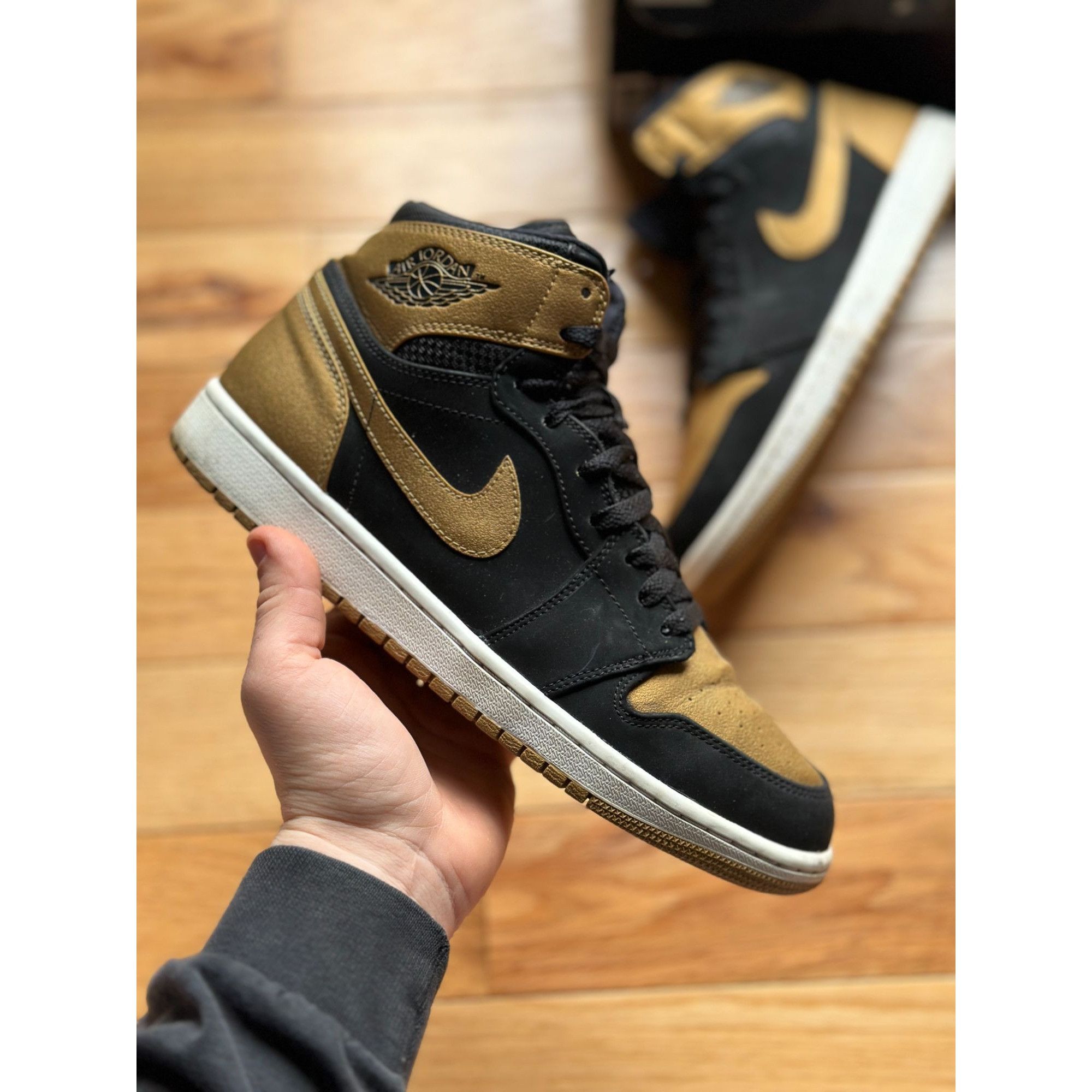 Nike Air Jordan 1 Retro Melo PE Men’s 10 US [332550-026] 2014 REL Size US 10 / EU 43 - 2 Thumbnail