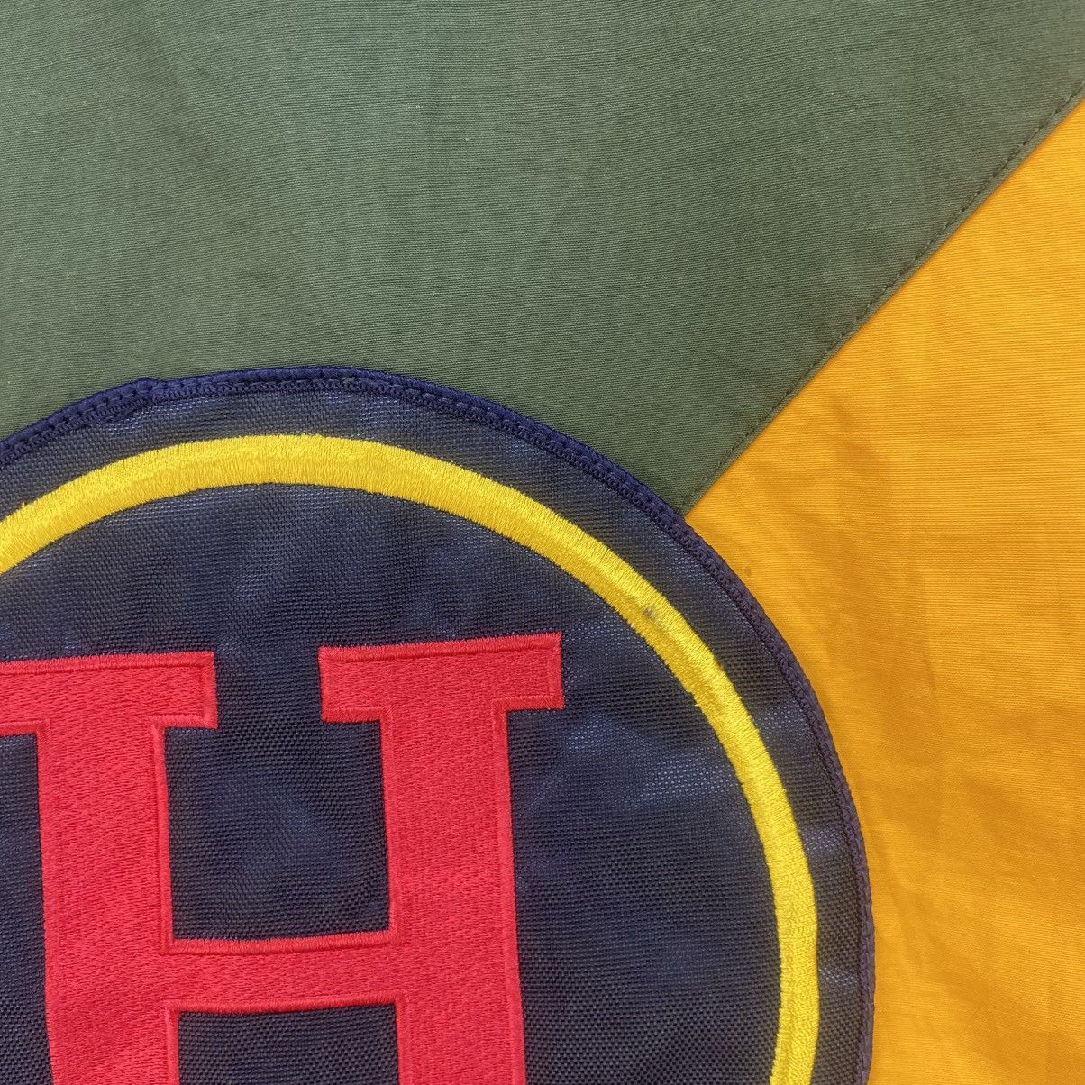 Tommy Hilfiger 🔥 Tommy Hilfiger Big Logo Color Block Jacket Size US L / EU 52-54 / 3 - 12 Thumbnail