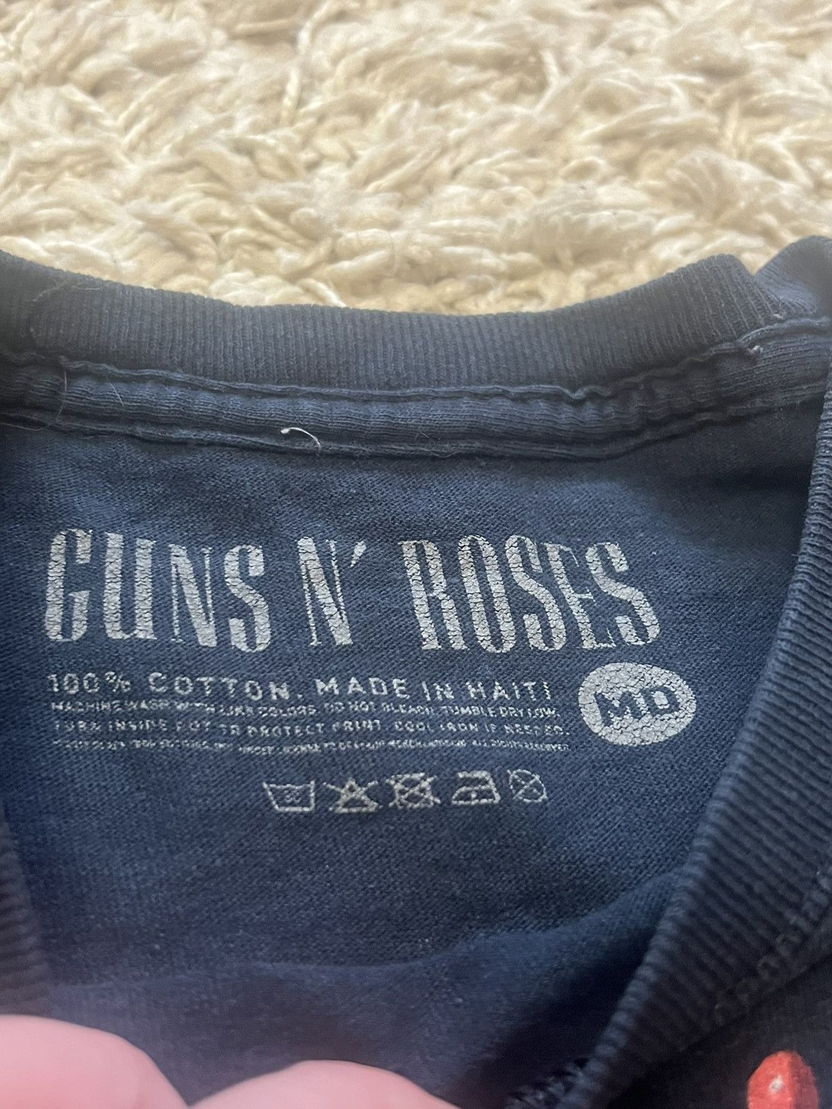 Guns N' Roses Guns N Roses 2017 Euro Tour crazy faded rare t-shirt Size US M / EU 48-50 / 2 - 4 Thumbnail