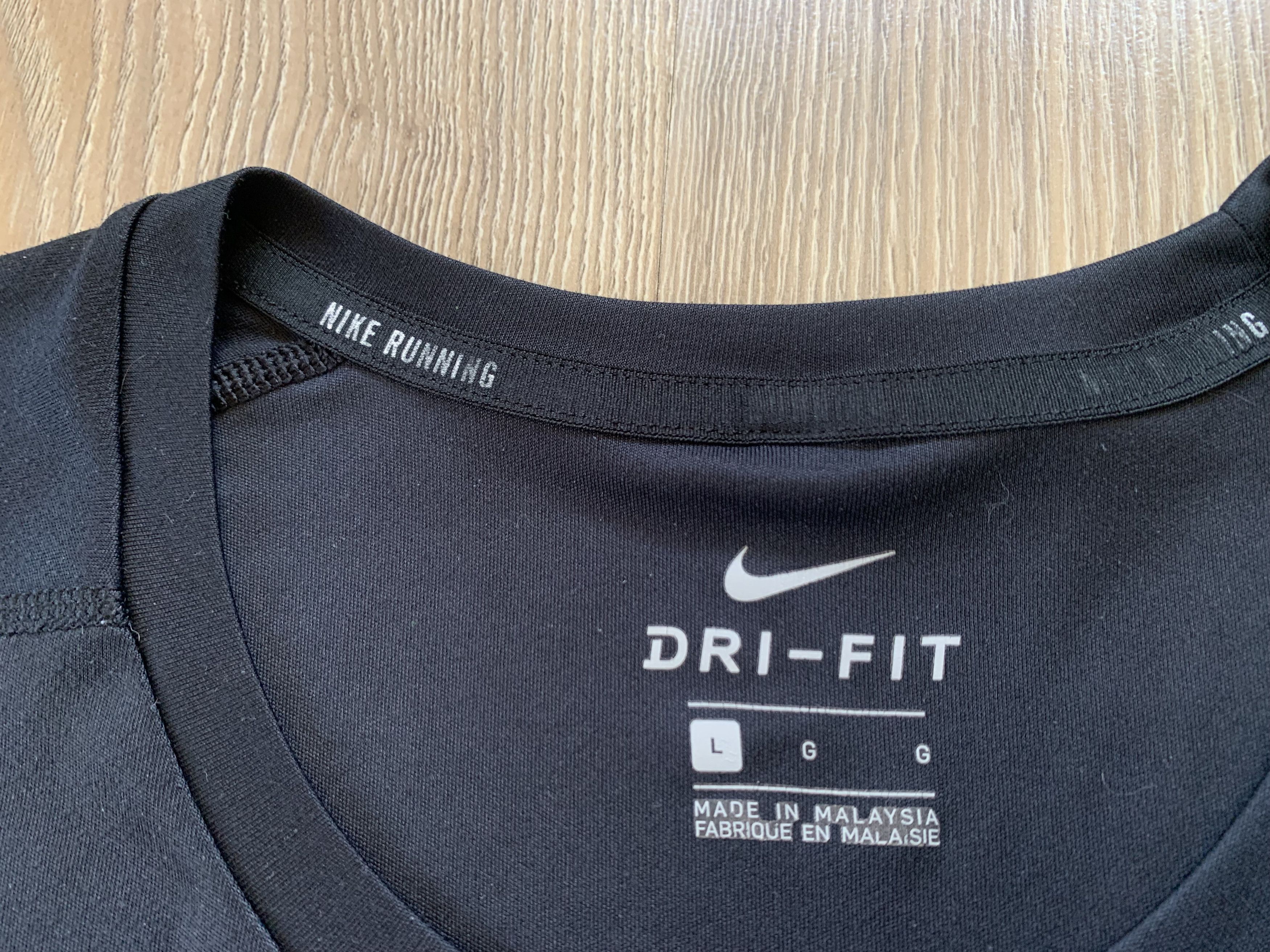 Nike Womens Nike Running Dri Fit Black T Shirt Size L / US 10 / IT 46 - 6 Thumbnail