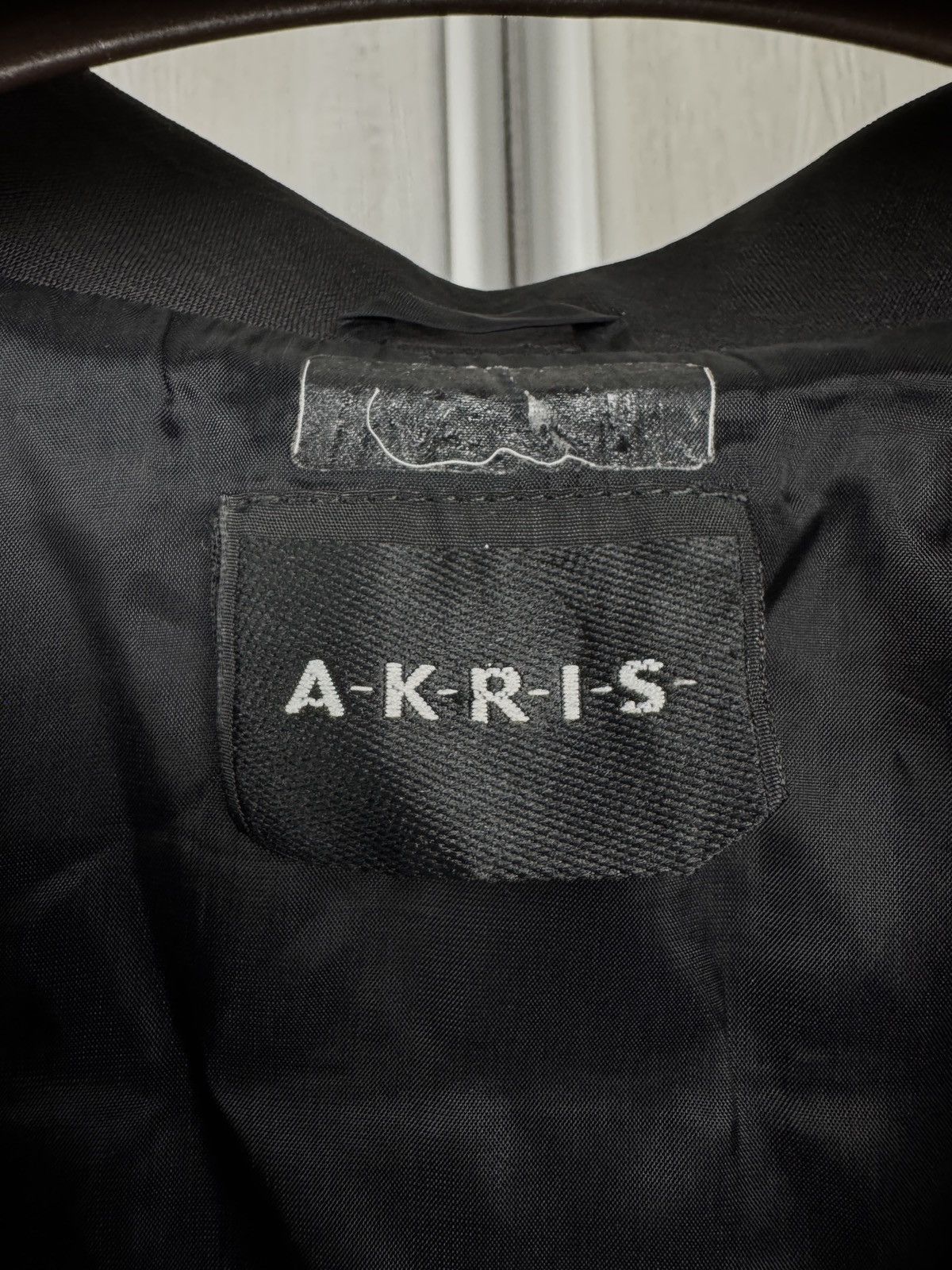 Akris Akris Black V-Neck Short Sleeve Silk Linen Button blazer Size M / US 6-8 / IT 42-44 - 9 Thumbnail