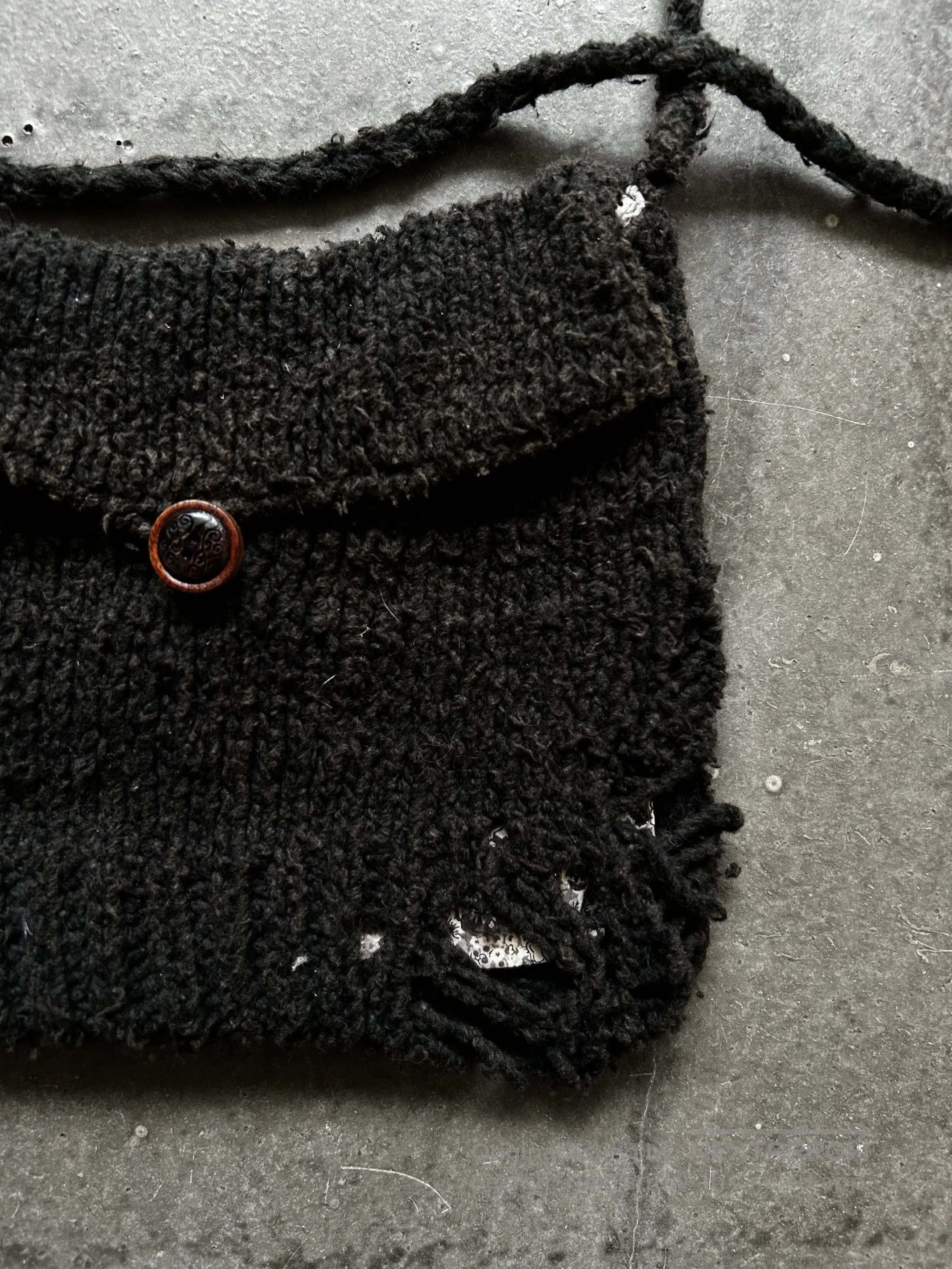 Number (N)ine Number (N)ine 03 Distressed Knit Bag. Size ONE SIZE - 2 Thumbnail