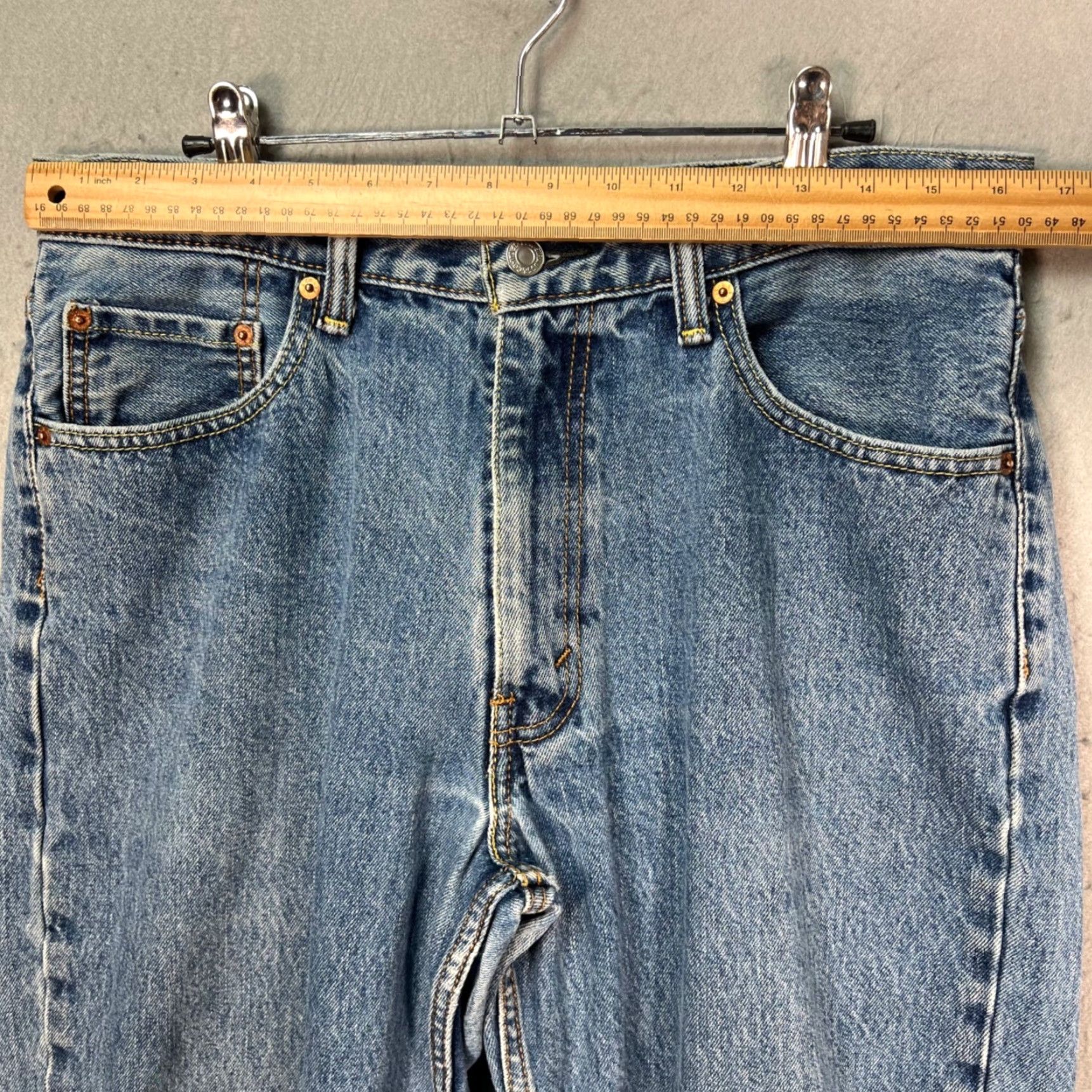 Levi's Levis 550 Levi's 550 Mens Size 34 x 32 Relaxed Fit Blue Jeans 100% Cotton Denim Size US 34 / EU 50 - 6 Thumbnail