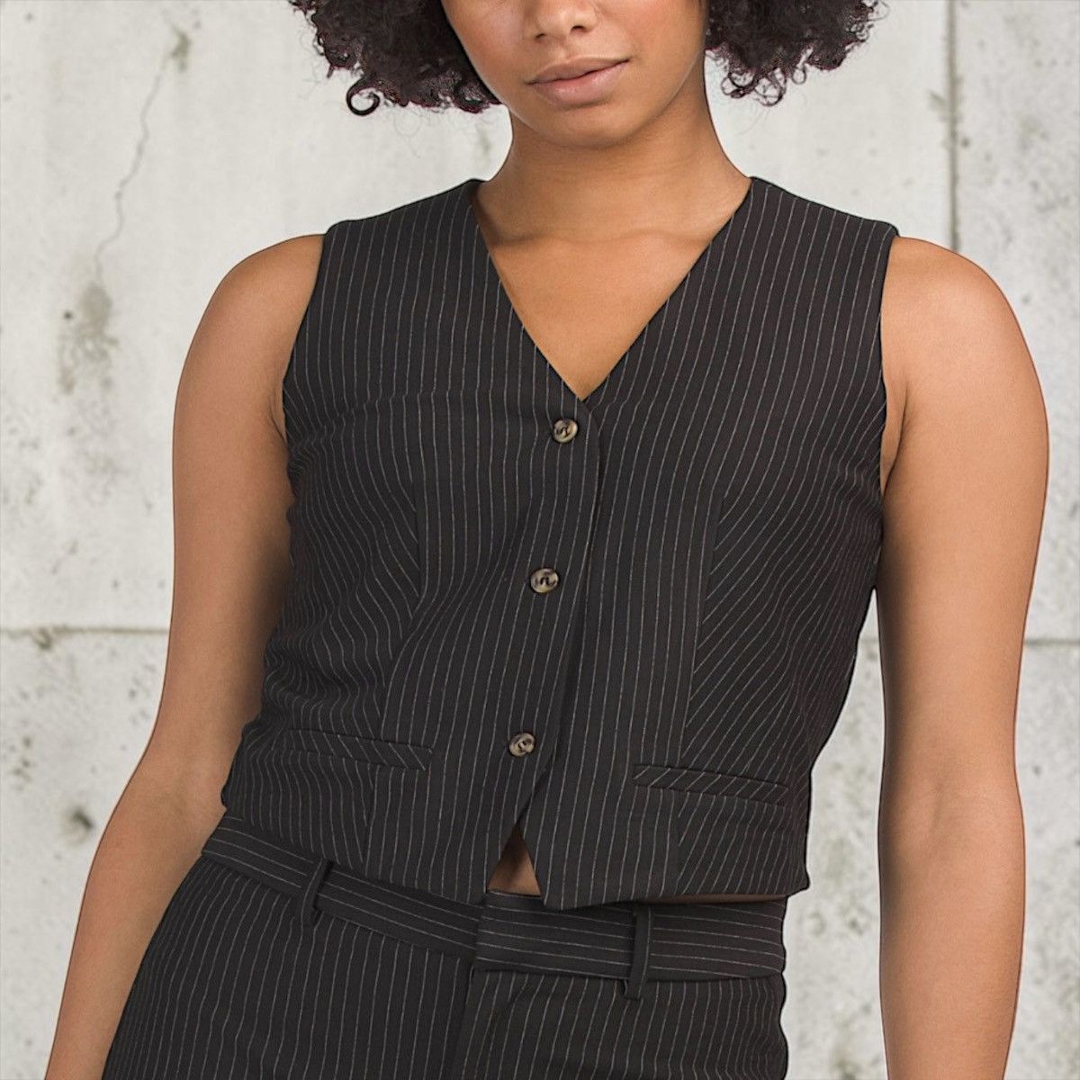 Other Greige Women’s Black Pinstripe Dressy Formal Vest Sz L Size L / US 10 / IT 46 - 1 Thumbnail
