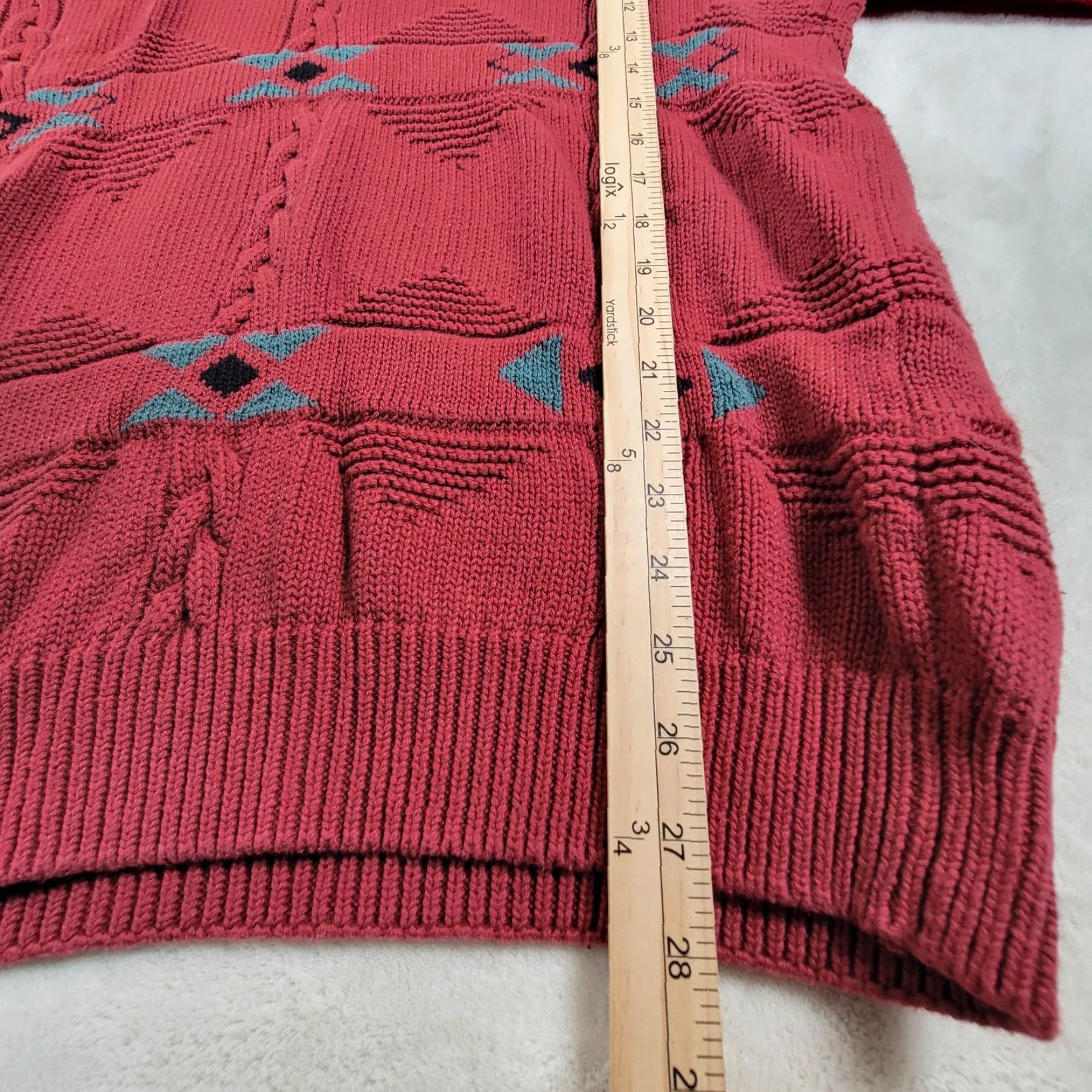 Izod VINTAGE Izod Club Mens L Knit Crewneck Sweater Red Geometric Aztec Retro 90s Size US L / EU 52-54 / 3 - 6 Thumbnail