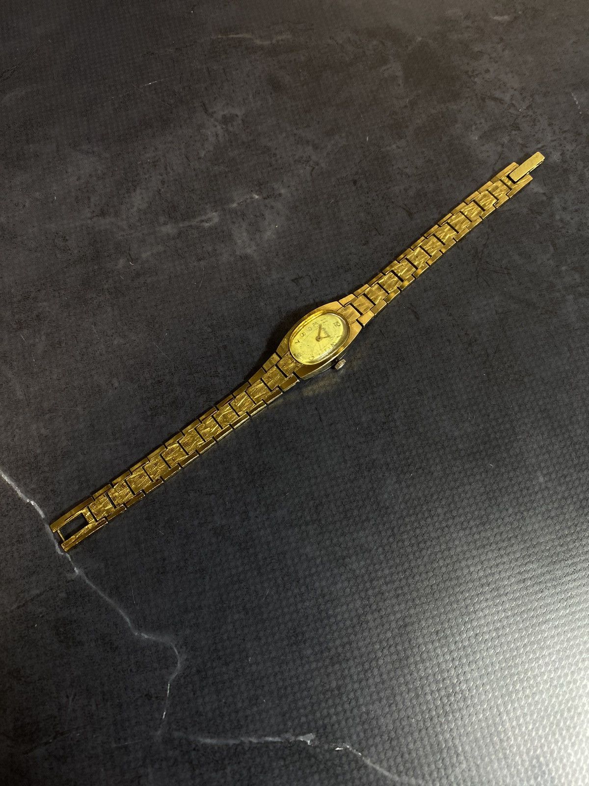 Vintage Vympel Soviet Watch – Ultra-Slim Mechanical Design Size ONE SIZE - 5 Thumbnail