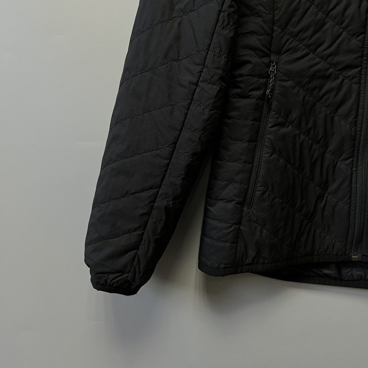 Icebreaker Icebreaker Merino GT Hyperia Lite Jacket woman’s black Size S / US 4 / IT 40 - 6 Thumbnail