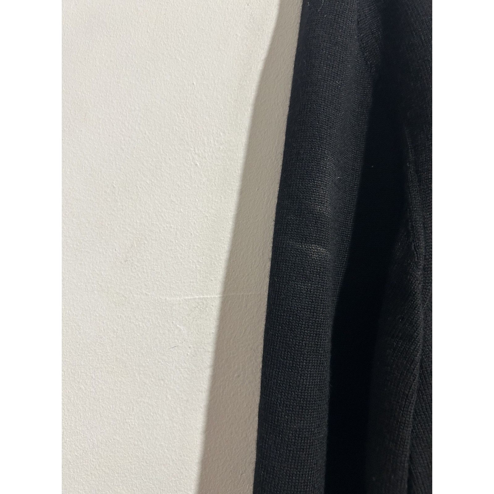 Dolce & Gabbana DOLCE & GABBANA BOX LOGO PULL OVER SWEATER SIZE 48 (US M) Size US M / EU 48-50 / 2 - 5 Thumbnail