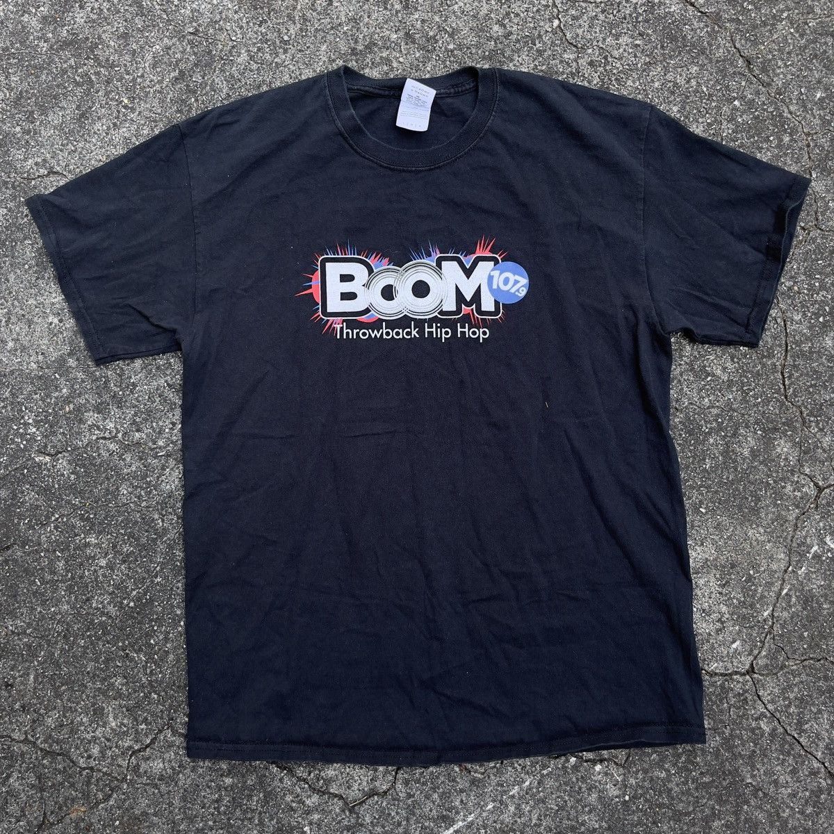 Gildan × Vintage Vintage Y2K BOOM PHILLY 107.9 THROWBACK HIP HOP Shirt Size US L / EU 52-54 / 3 - 1 Thumbnail