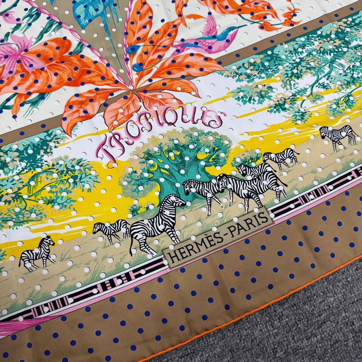 Hermes Hermes140x140SilkScarfColoredZebraJungleFloral99New Size ONE SIZE - 3 Thumbnail