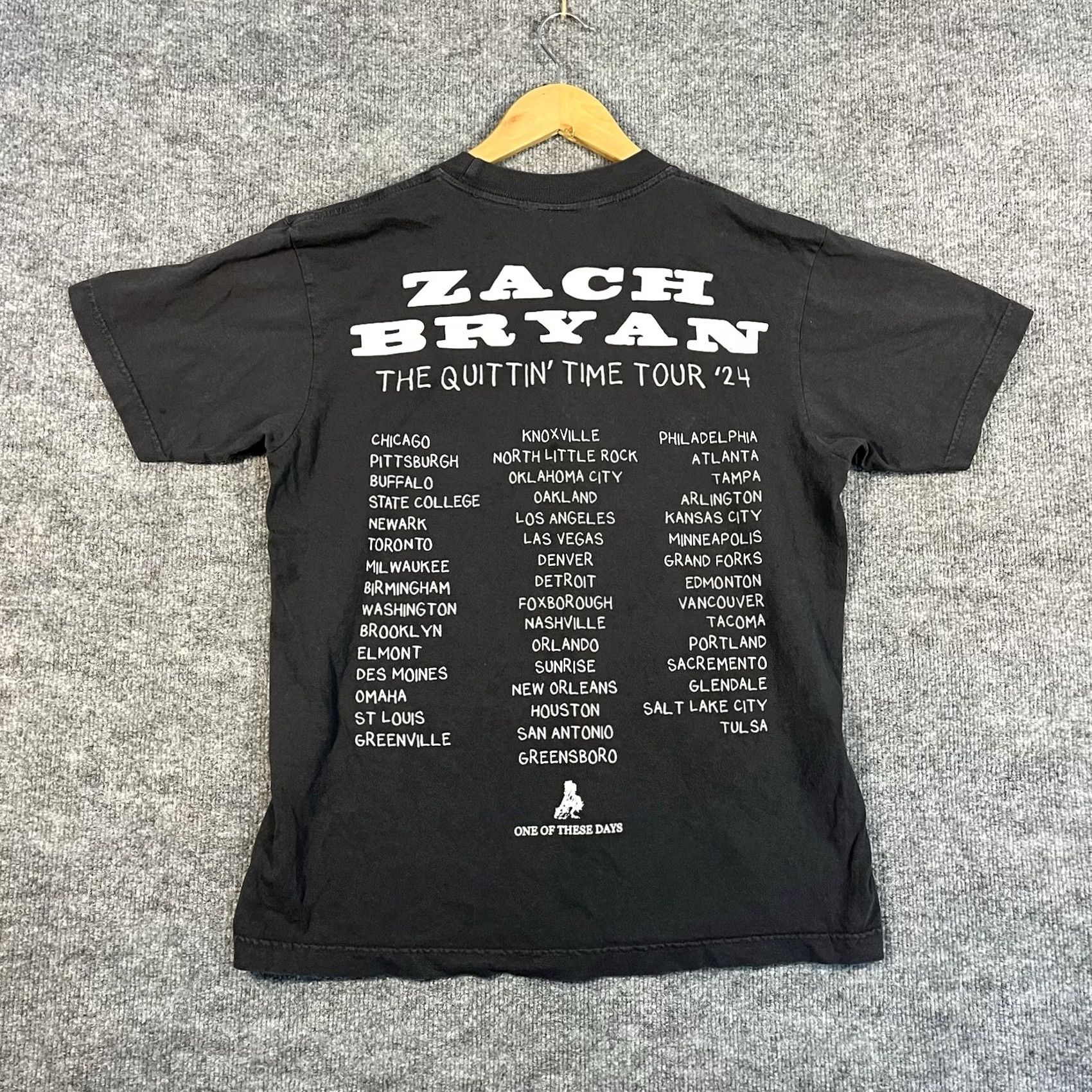One of These Days VINTAGE Zach Bryan 2024 The Quittin Time Tour Shirt Mens Medium Graphic Black Size US M / EU 48-50 / 2 - 7 Thumbnail