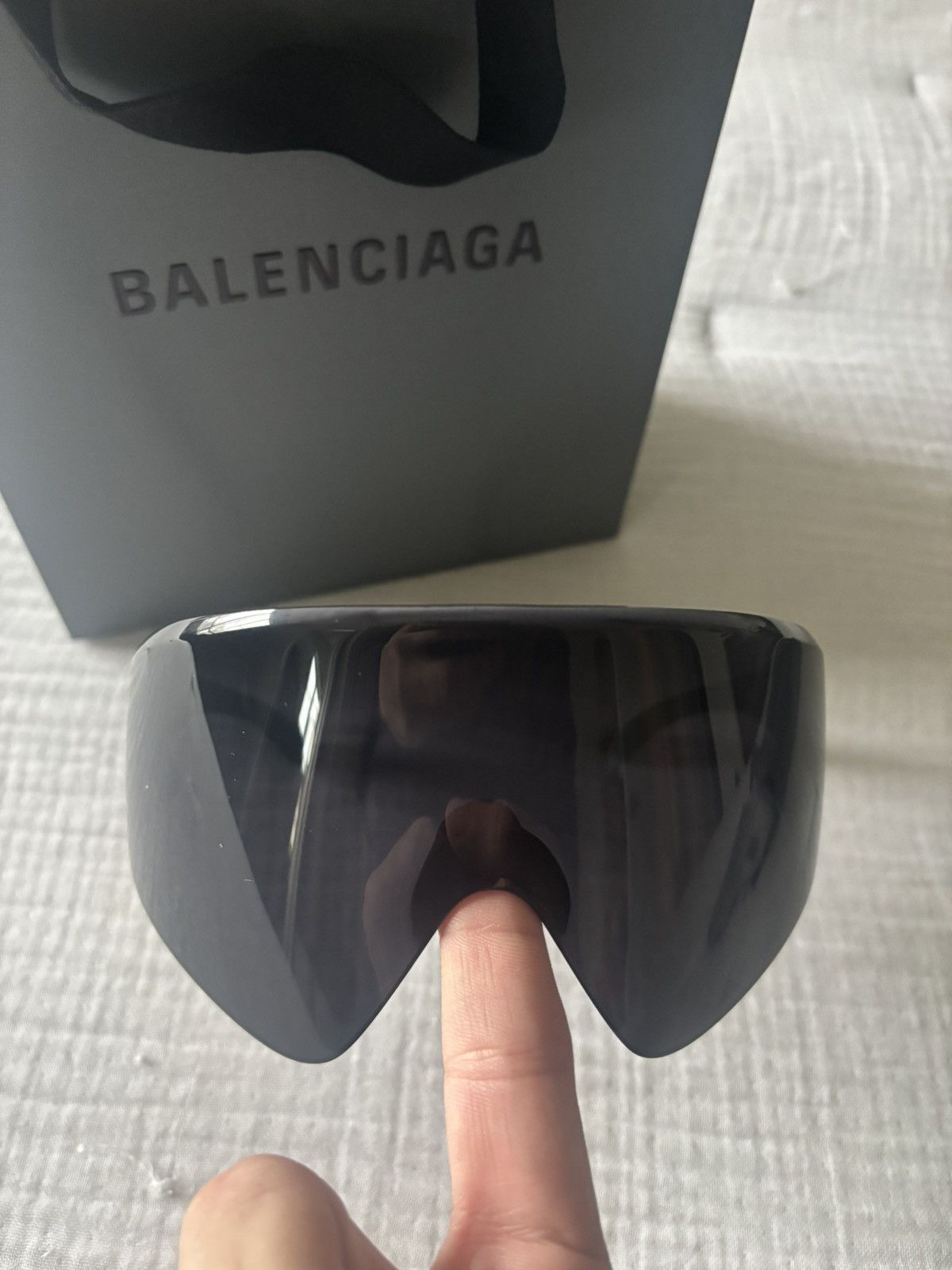 Balenciaga BALENCIAGA MIDNIGHT MASK SUNGLASSES - EXTREMELY RARE! Size ONE SIZE - 7 Thumbnail