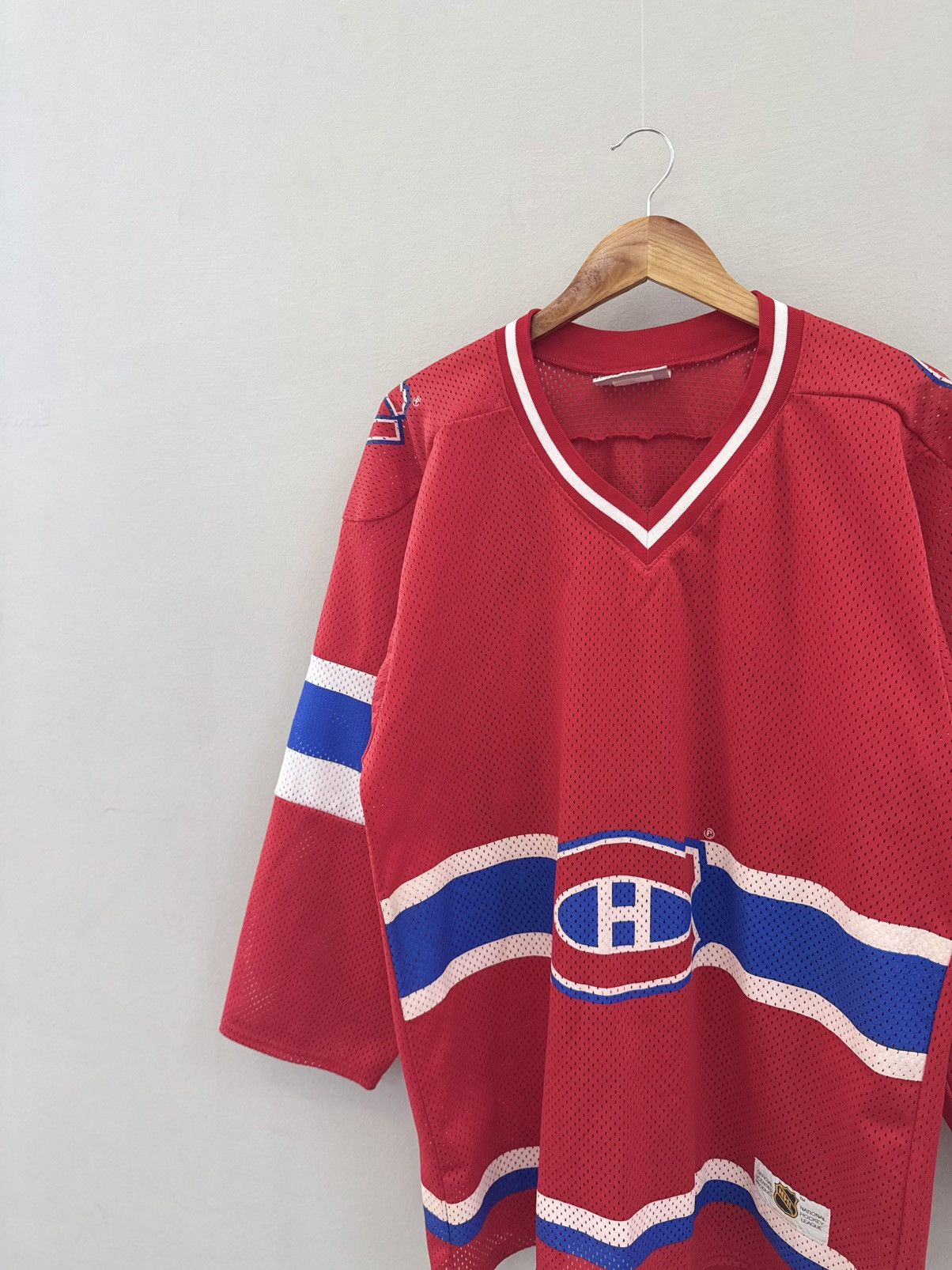 NHL Patrick Roy Montreal Canadiens CCM Heroes of Hockey Jersey Size US XL / EU 56 / 4 - 3 Thumbnail