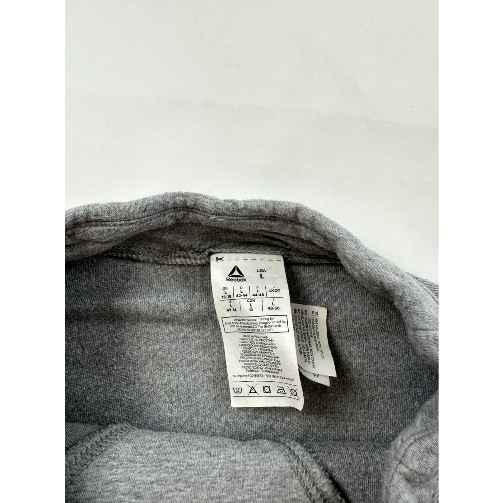 Reebok Reebok Sweatshirt Women’s Large Gray Pullover Crew Neck Cropped Sweatshirt Size L / US 10 / IT 46 - 3 Thumbnail
