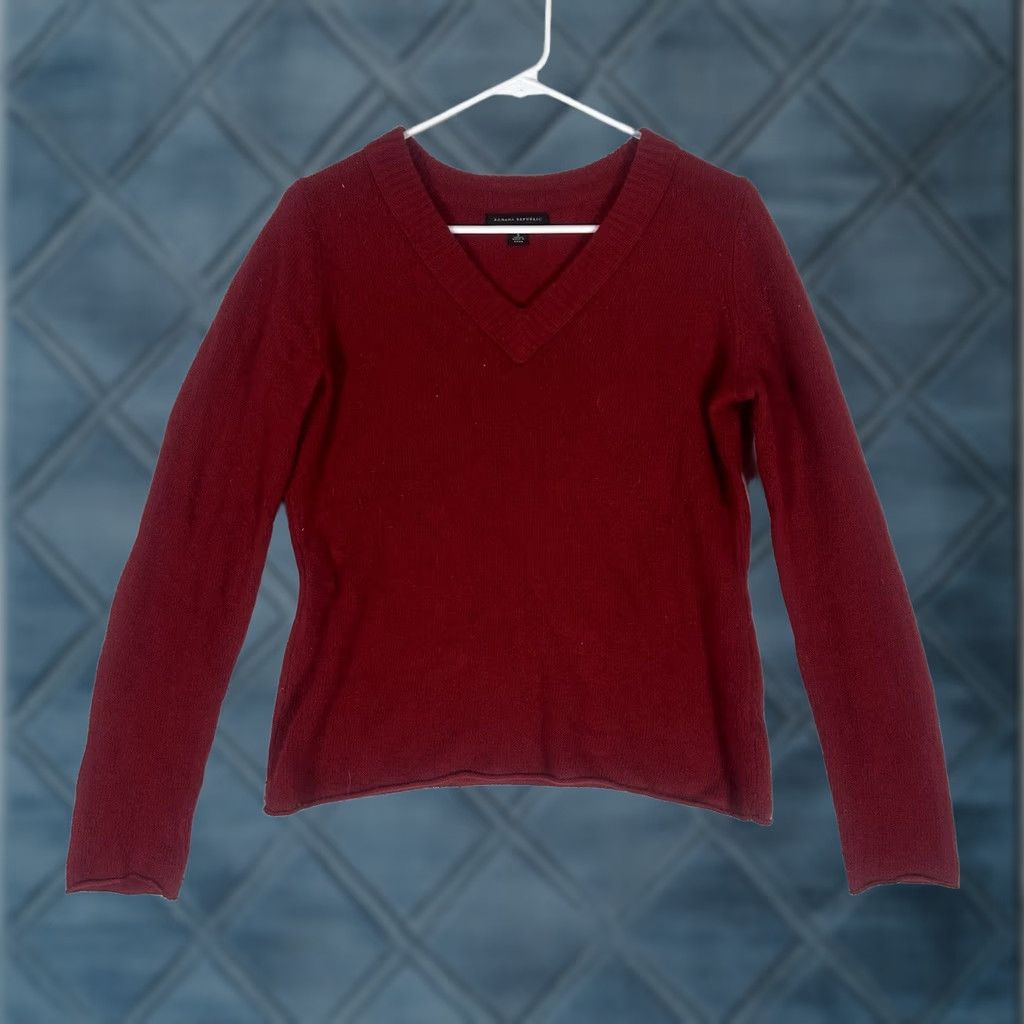 Banana Republic Banana Republic Womens Small V-Neck Sweater Wool Angora Rabbit Hair Long Sleeve Red Solid Pullover Knit Women S Lightweight All Seasons Size S / US 4 / IT 40 - 1 Thumbnail