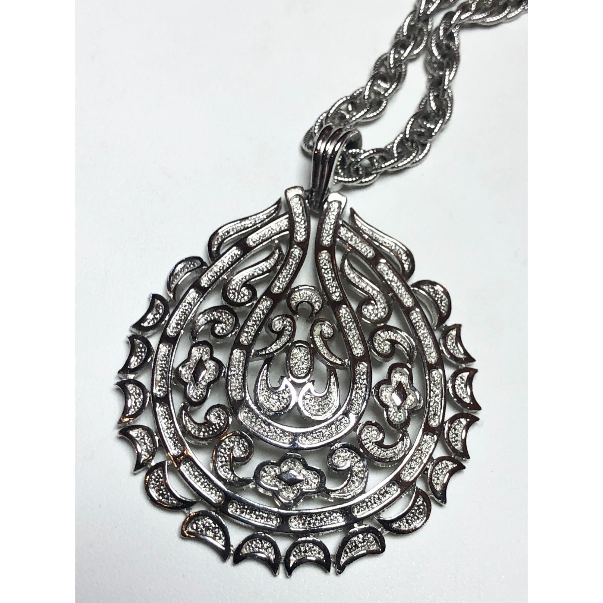 Vintage Vintage Trifari Silver Tone Large Filigree Pendant Chain Nec Size ONE SIZE - 2 Thumbnail