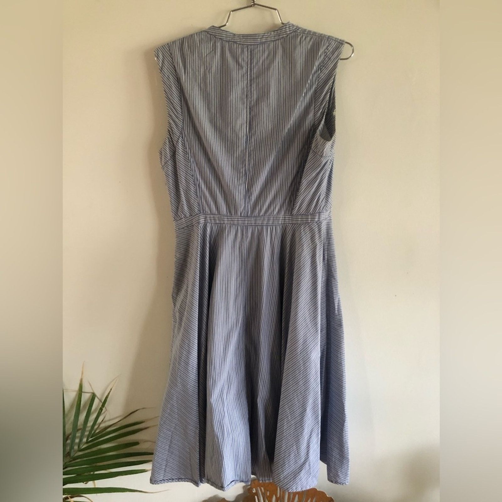 Tory Burch Tori Burch striped dress in blue and white. Size S / US 4 / IT 40 - 5 Thumbnail