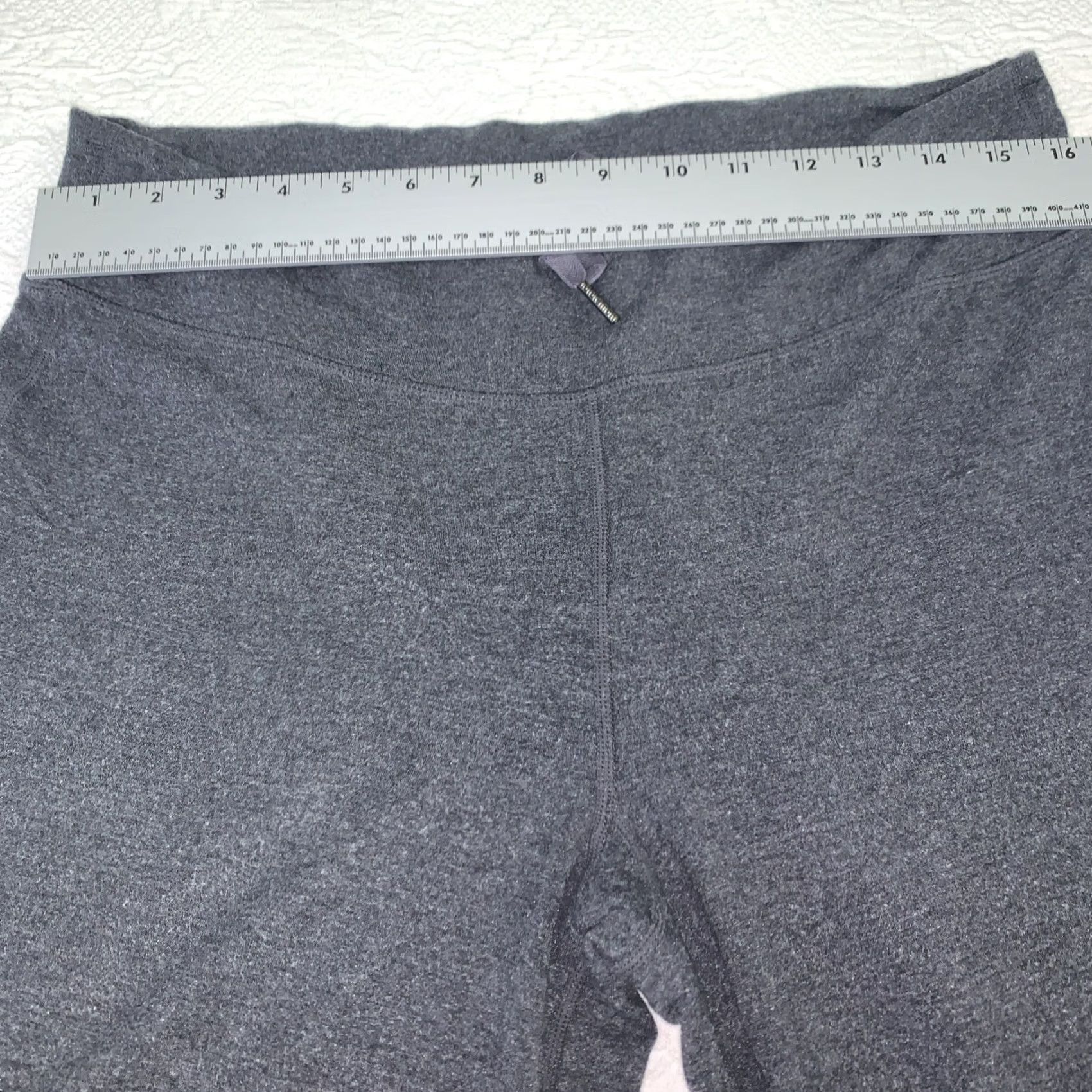 Lululemon Lululemon Pants Womens 12 Gray Women Cropped Wide Leg Yoga Size Reg SOFT Lounge Size 34" / US 12 / IT 48 - 6 Thumbnail