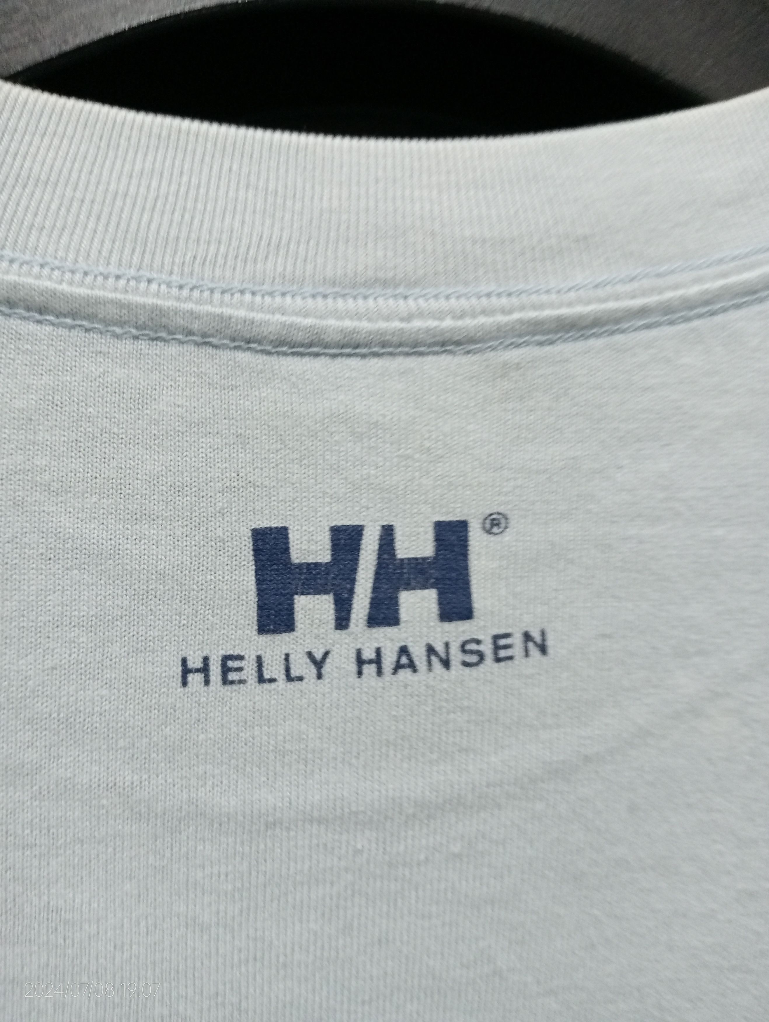 Helly Hansen Vintage '90s Single Stitch Helly Hansen Tee, Japan Size US S / EU 44-46 / 1 - 4 Thumbnail