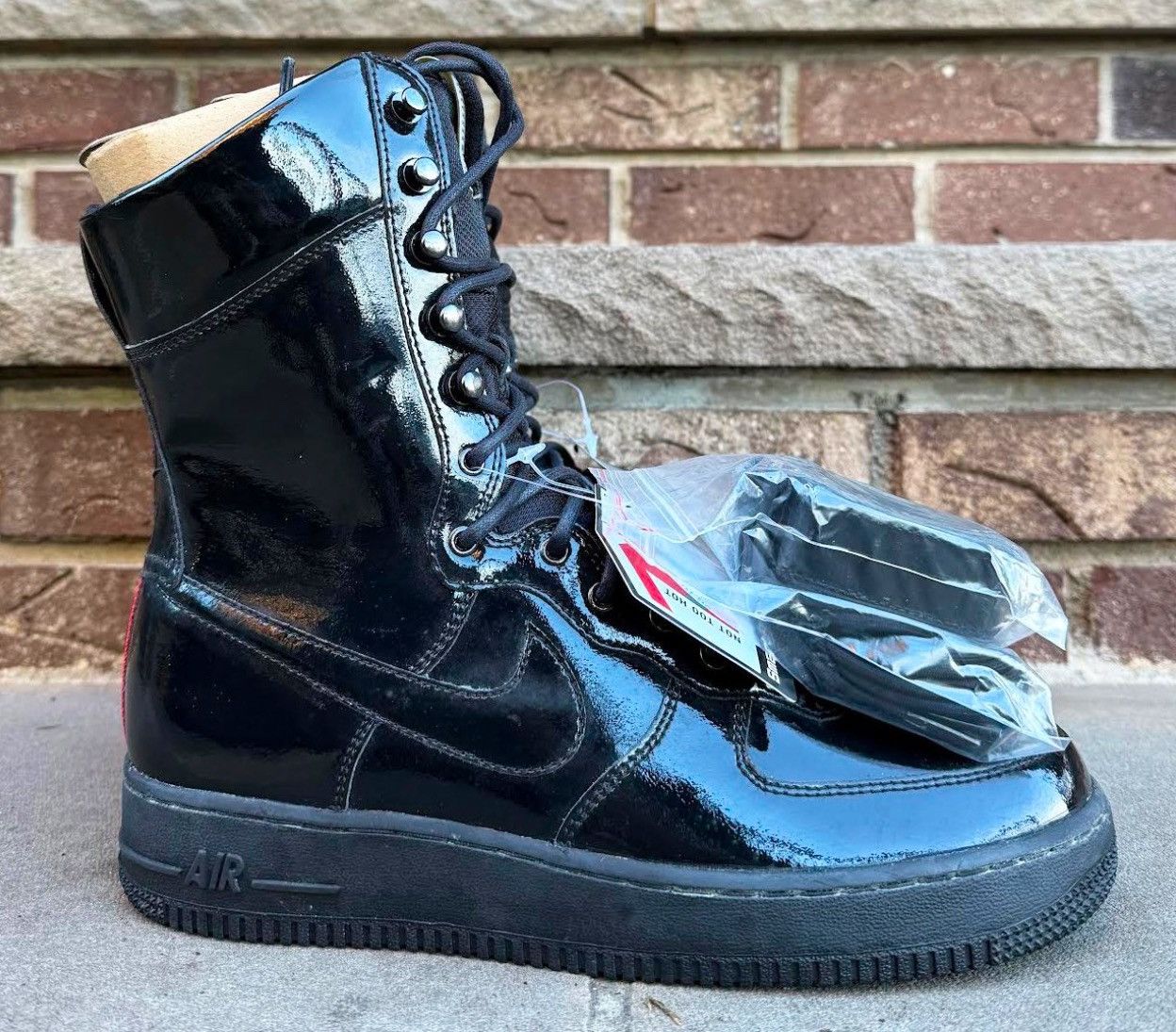 Nike Wmns Nike Air Force 1 6in N2WNTR Black /Sunburst 9.5 Size US 9.5 / IT 39.5 - 2 Thumbnail