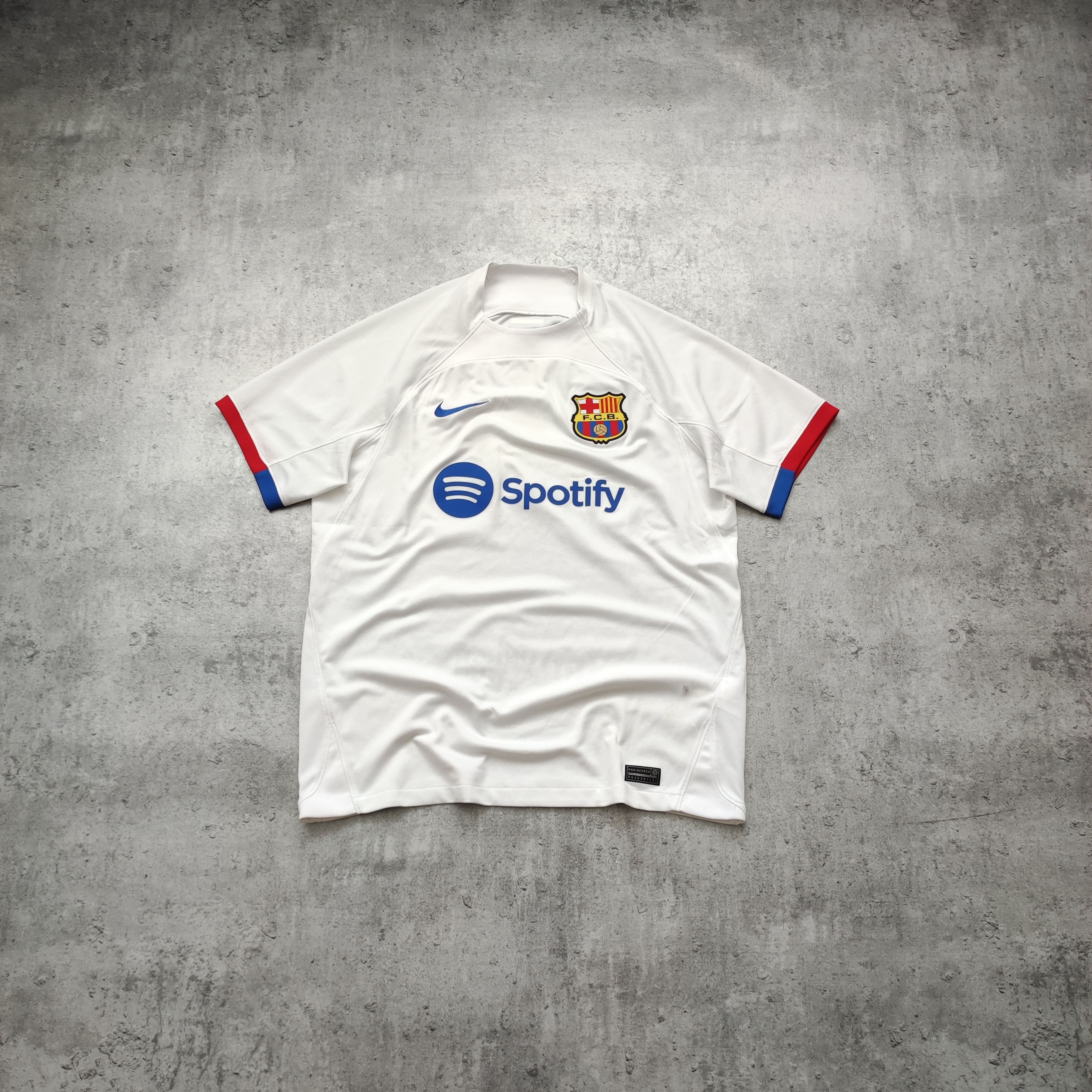 Nike FC Barcelona 2023/24 Away Football Nike Jersey Stadium Size US L / EU 52-54 / 3 - 1 Thumbnail
