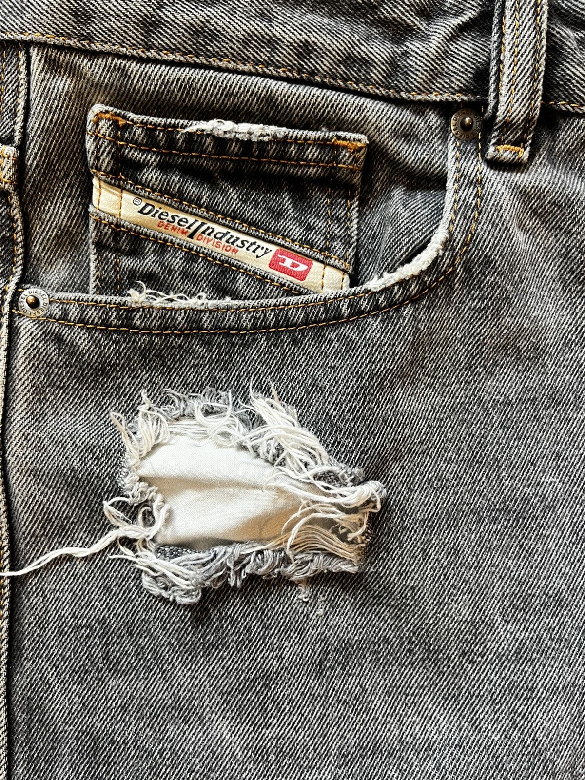 Diesel Diesel Relaxed Jeans D-Rise 007f6 Size US 30 / EU 46 - 3 Thumbnail