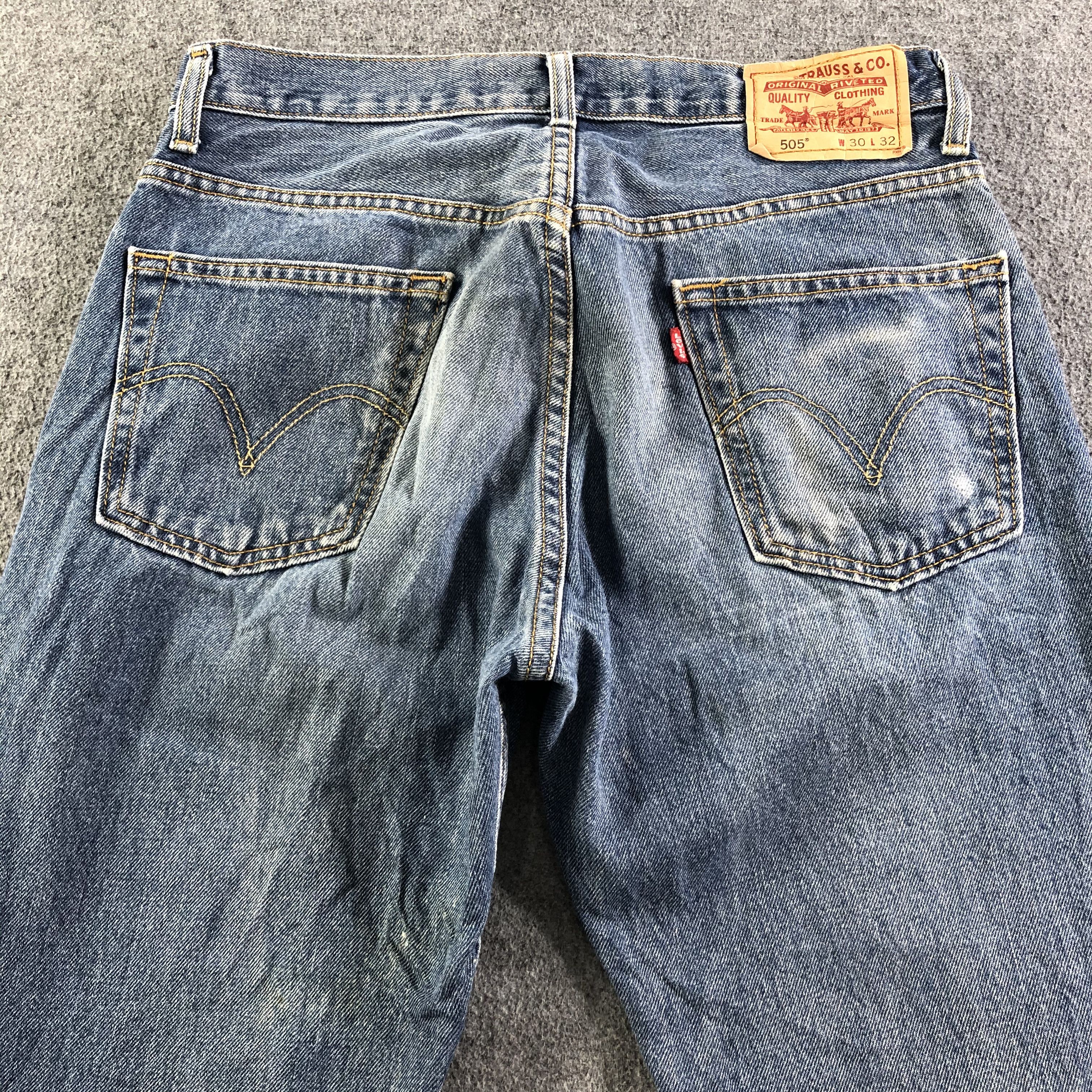 Levi's Vintage Blue Wash Levis 505 Jeans-J3360 Size US 31 - 4 Thumbnail