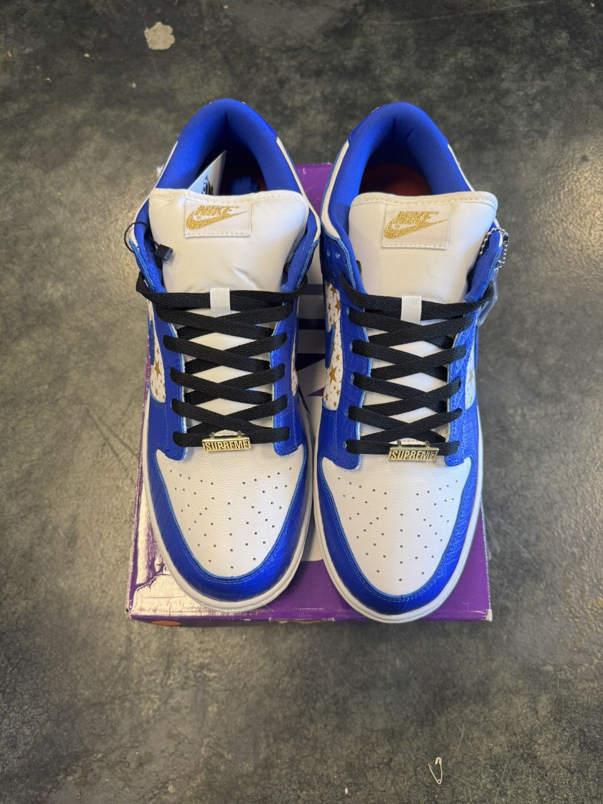 Nike × Supreme Dunk Low SB Supreme Stars Royal Size US 12 / EU 45 - 3 Thumbnail