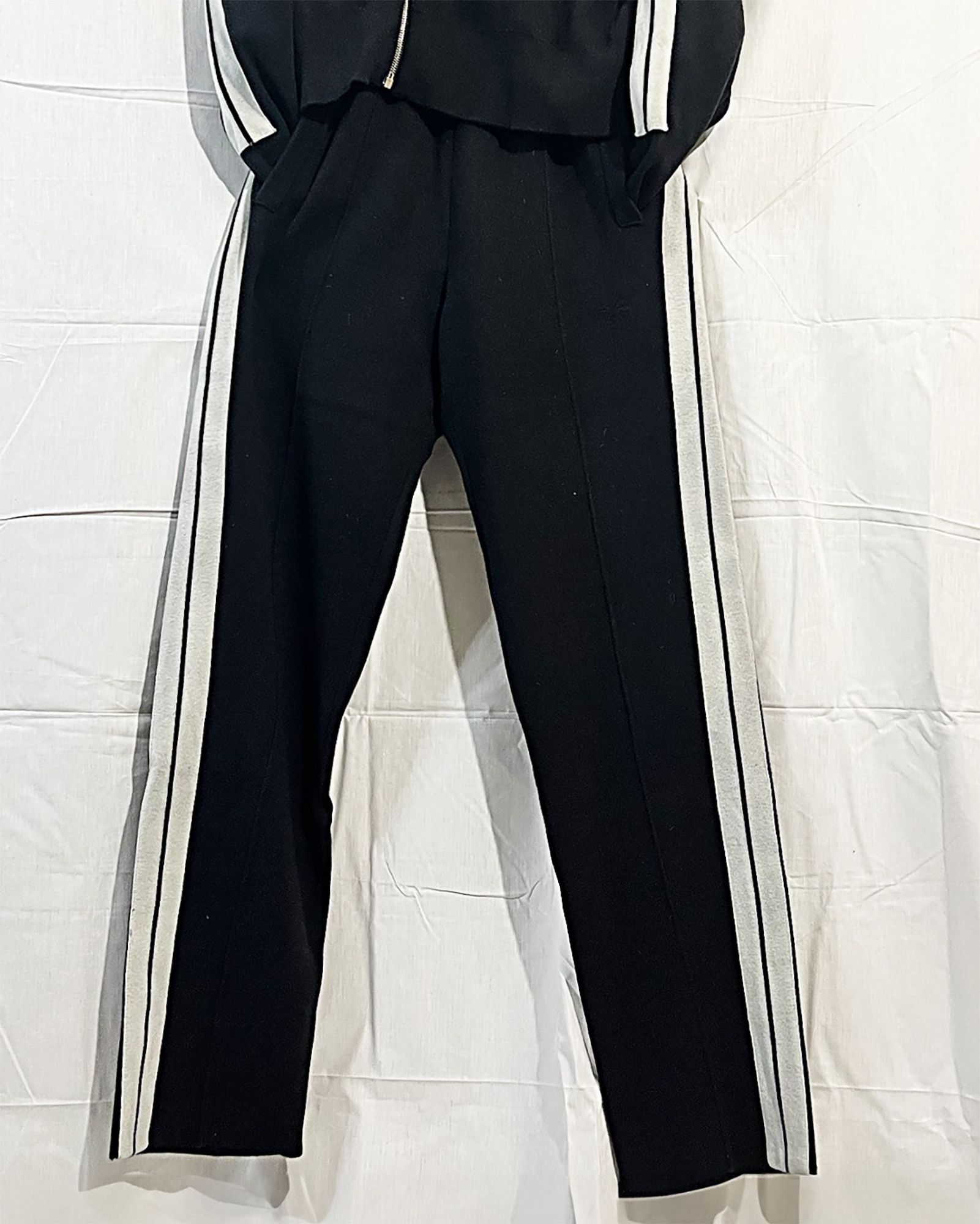 image of Palm Angels Pure Cashmere Sweatpants Side Stripes in Black, Men's (Size 32)