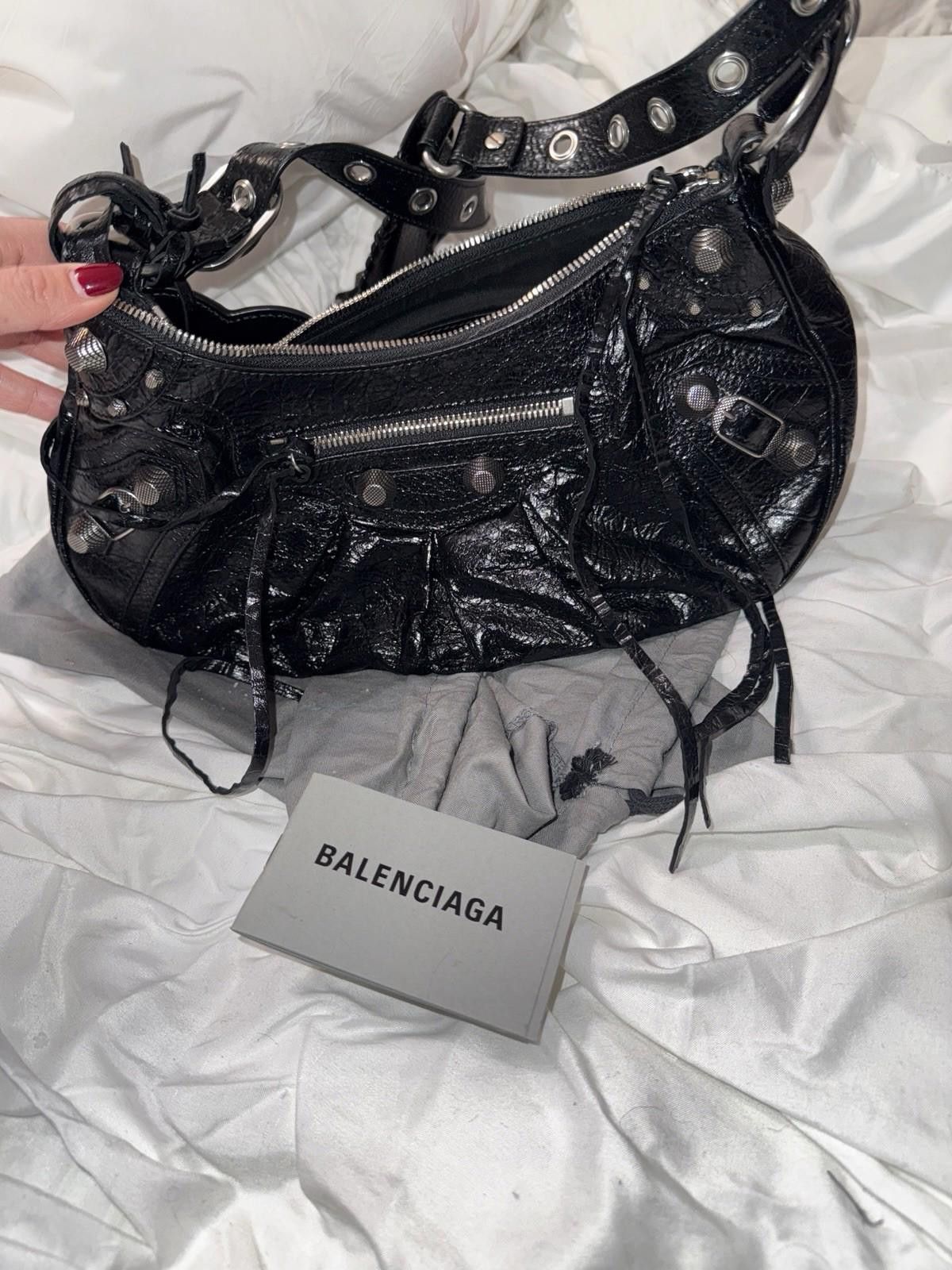 Balenciaga NWOT Balenciaga small Le Cagole bag black 2023+receipt3200$ Size ONE SIZE - 2 Thumbnail
