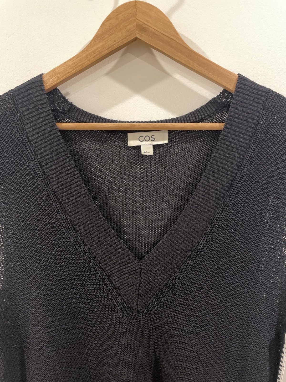 Cos Cos navy knitted vest Size US S / EU 44-46 / 1 - 4 Thumbnail