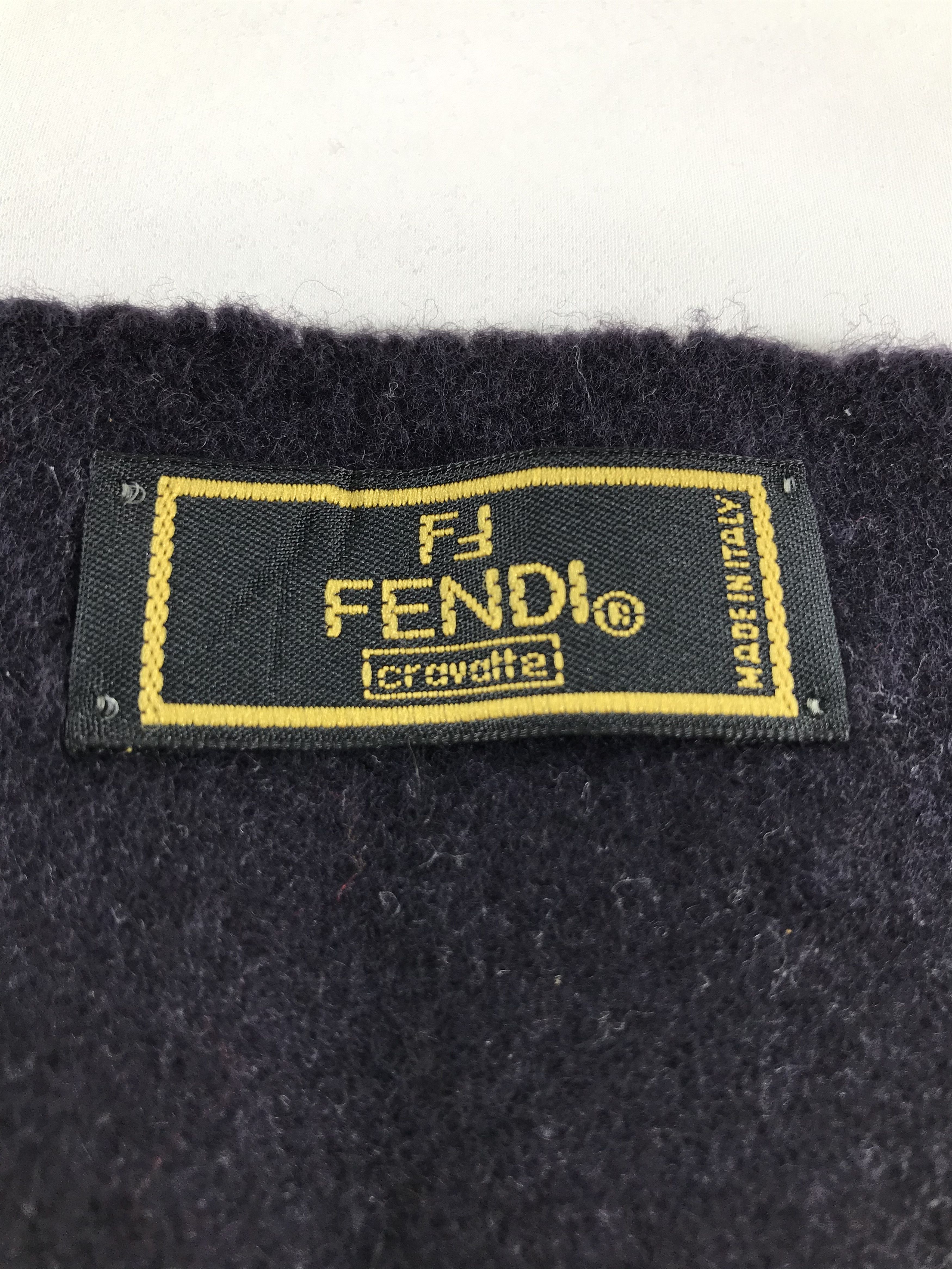 Fendi Fendi Plain Black Wool Scarf Muffler V558 Size ONE SIZE - 5 Thumbnail