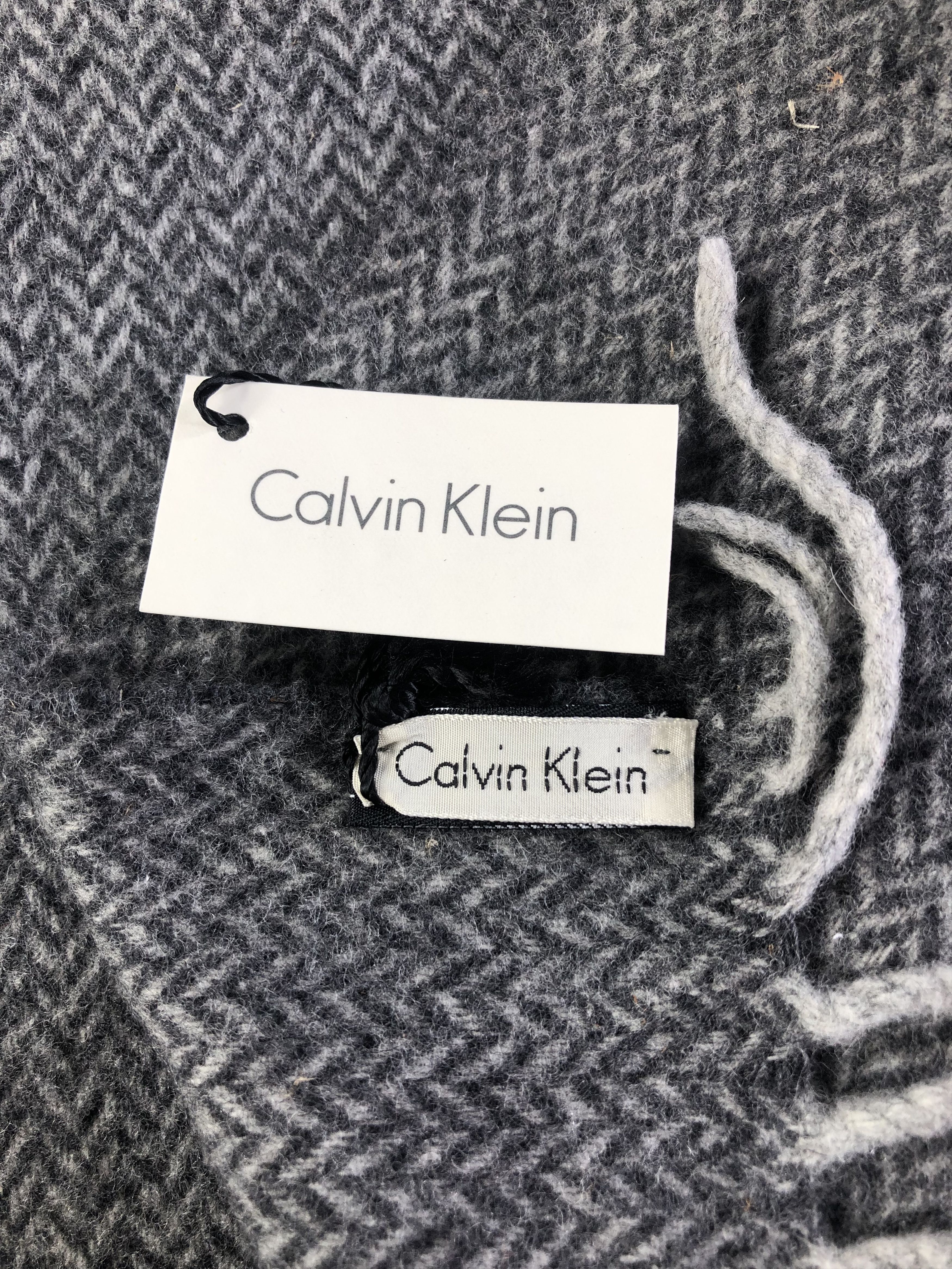 Calvin Klein Calvin Klein Scarf / Muffler / Neckwear Size ONE SIZE - 5 Thumbnail