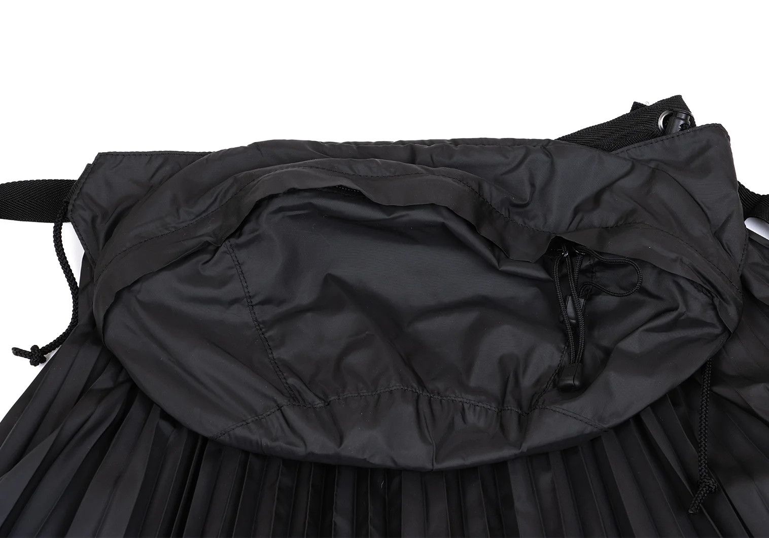 Junya Watanabe Accordion Pleats Wrap Skirt with Waist Pouch in Black Size US 30 / EU 46 - 14 Thumbnail