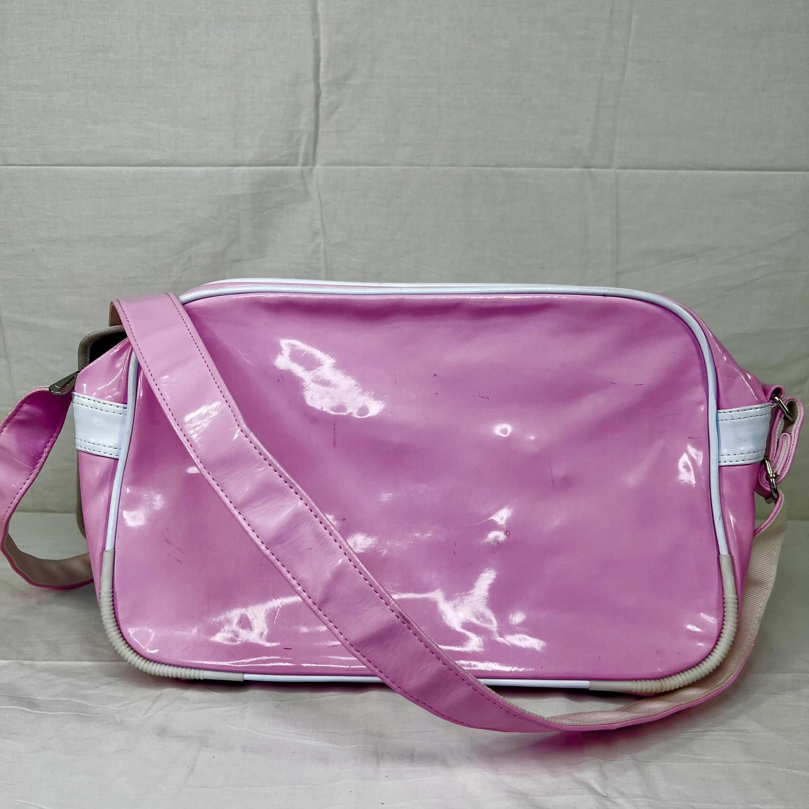 Nike Nike Vintage Patent Leather Pink Gym Soccer Shoulder Bag Size ONE SIZE - 6 Thumbnail