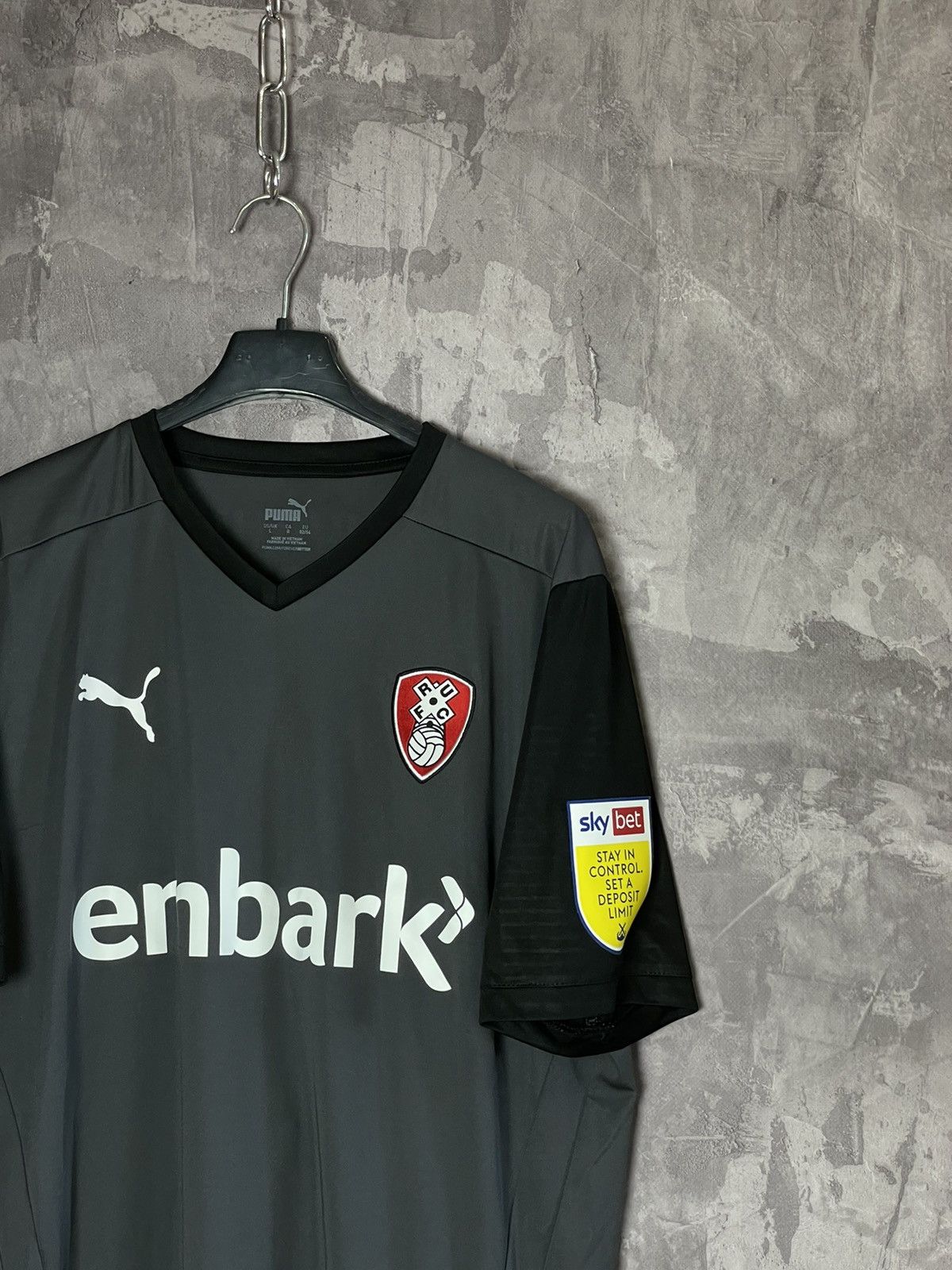 Puma Rare Rotherham United 2022-2023 Away Football Jersey Puma Size US L / EU 52-54 / 3 - 3 Thumbnail
