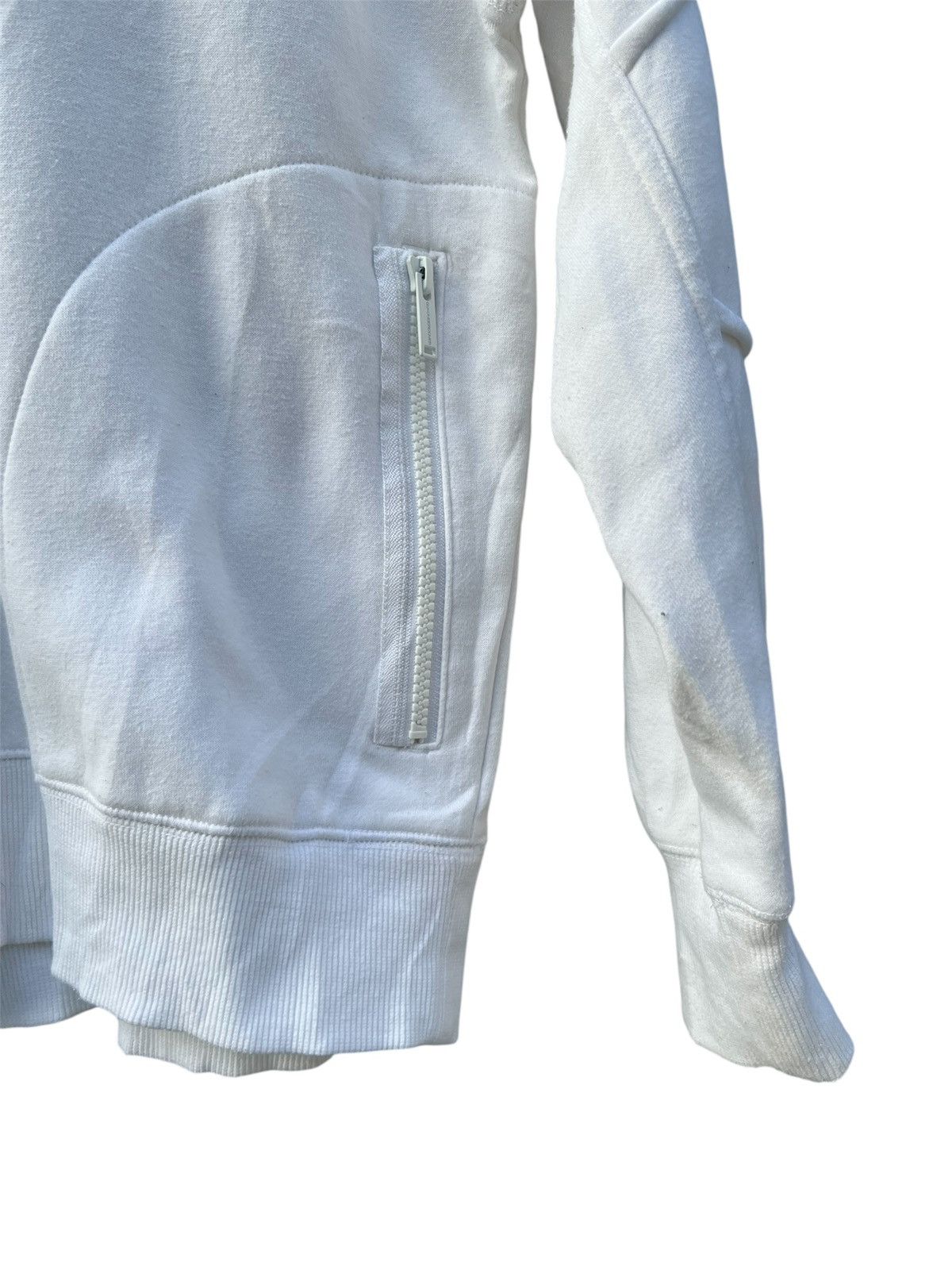 Undercover 🔥🎧"FREEDOM NOISE" GUxUNDERCOVER White Sweatshirts Size US M / EU 48-50 / 2 - 7 Thumbnail